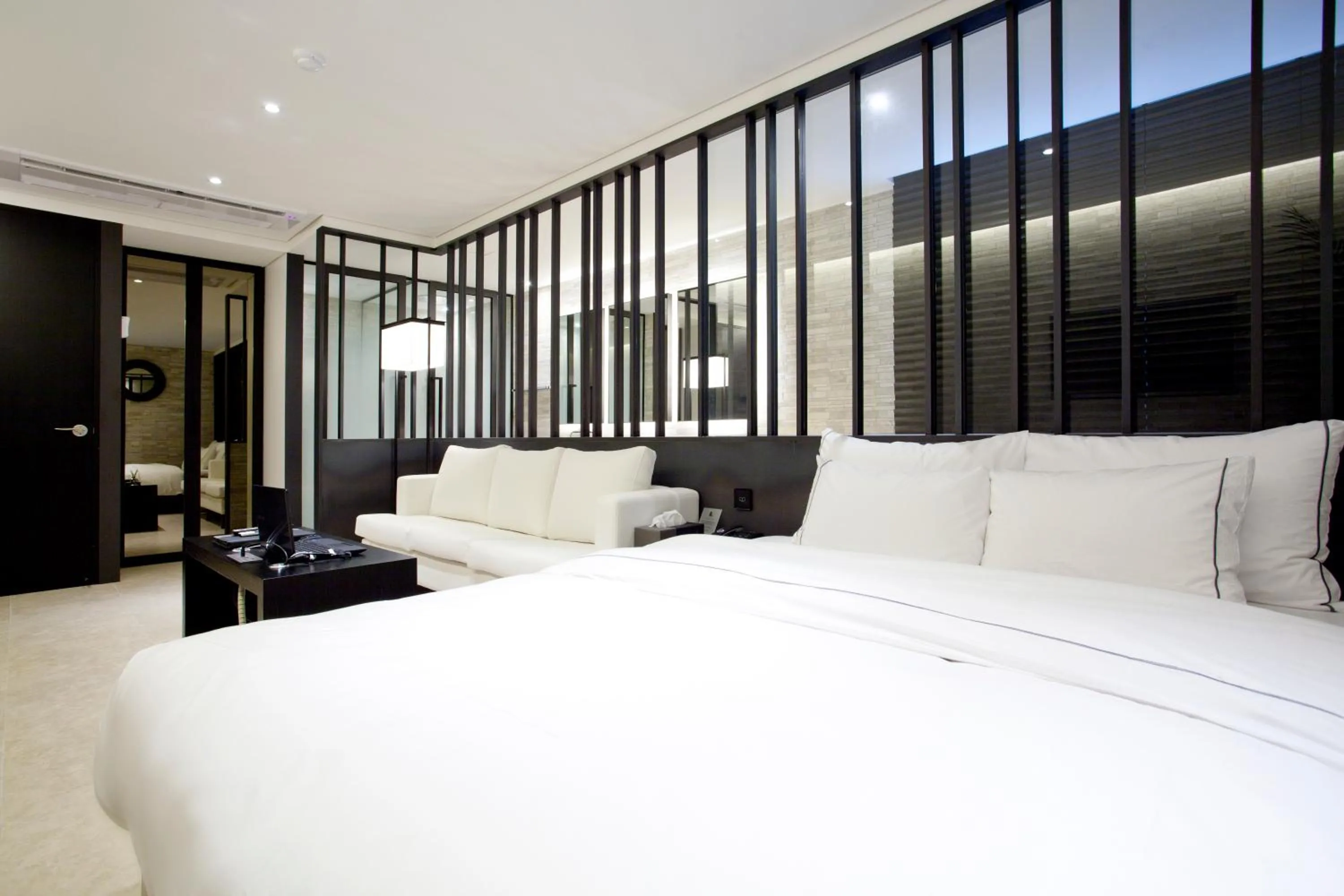 Decorative detail, Bed in Hotel Forestar