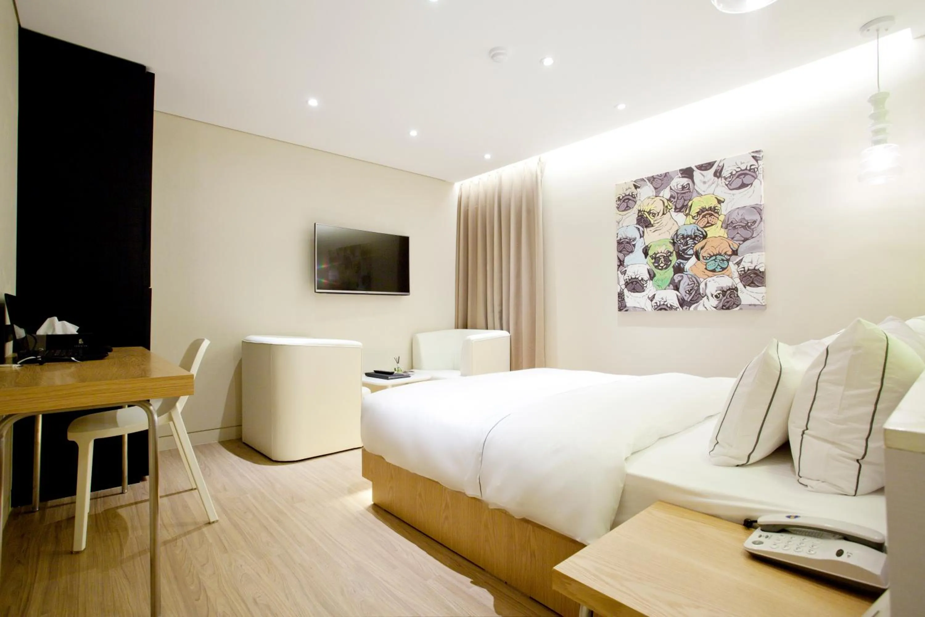 Decorative detail, Bed in Hotel Forestar