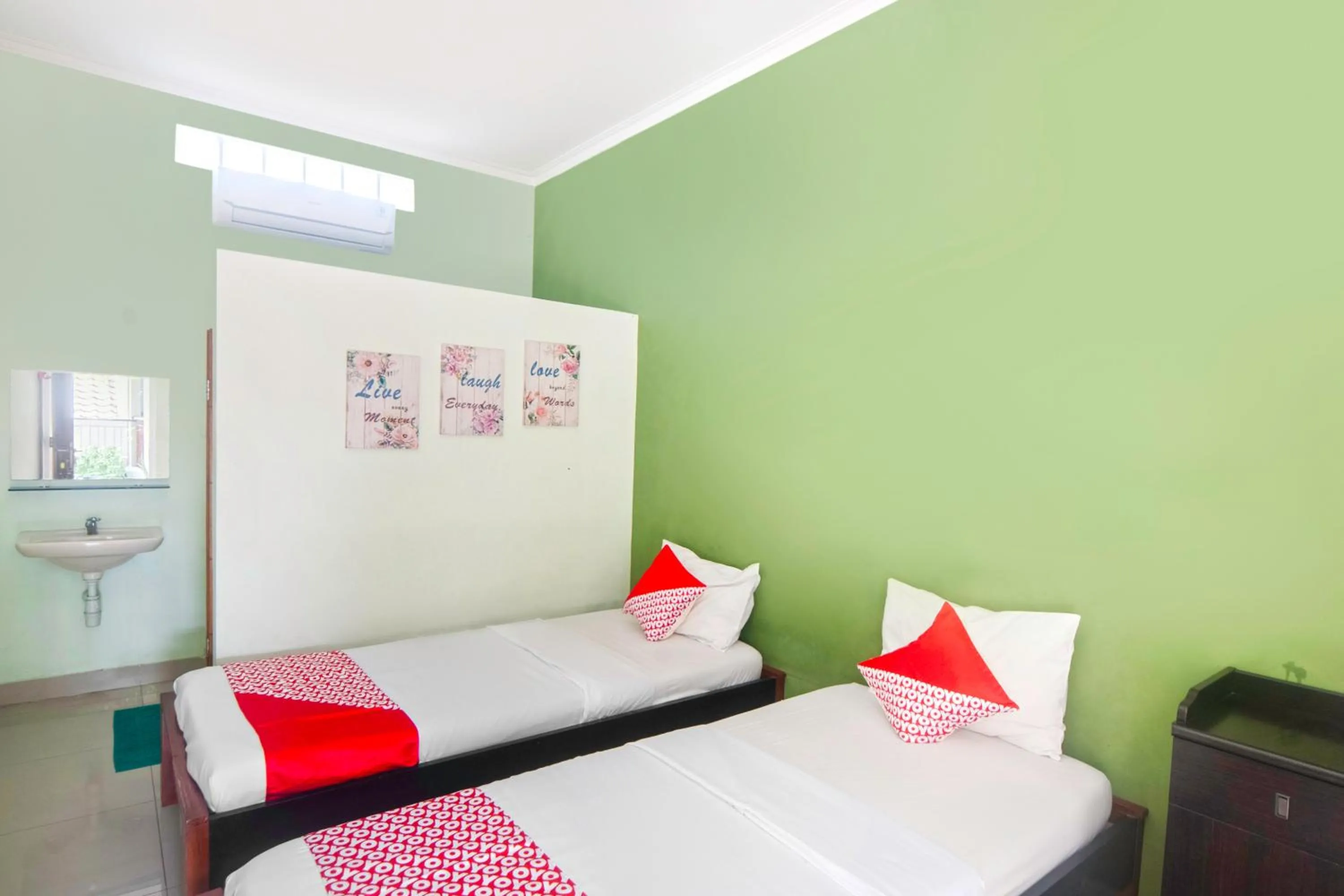 Bedroom in PoLaz (Bed 'n Brew)