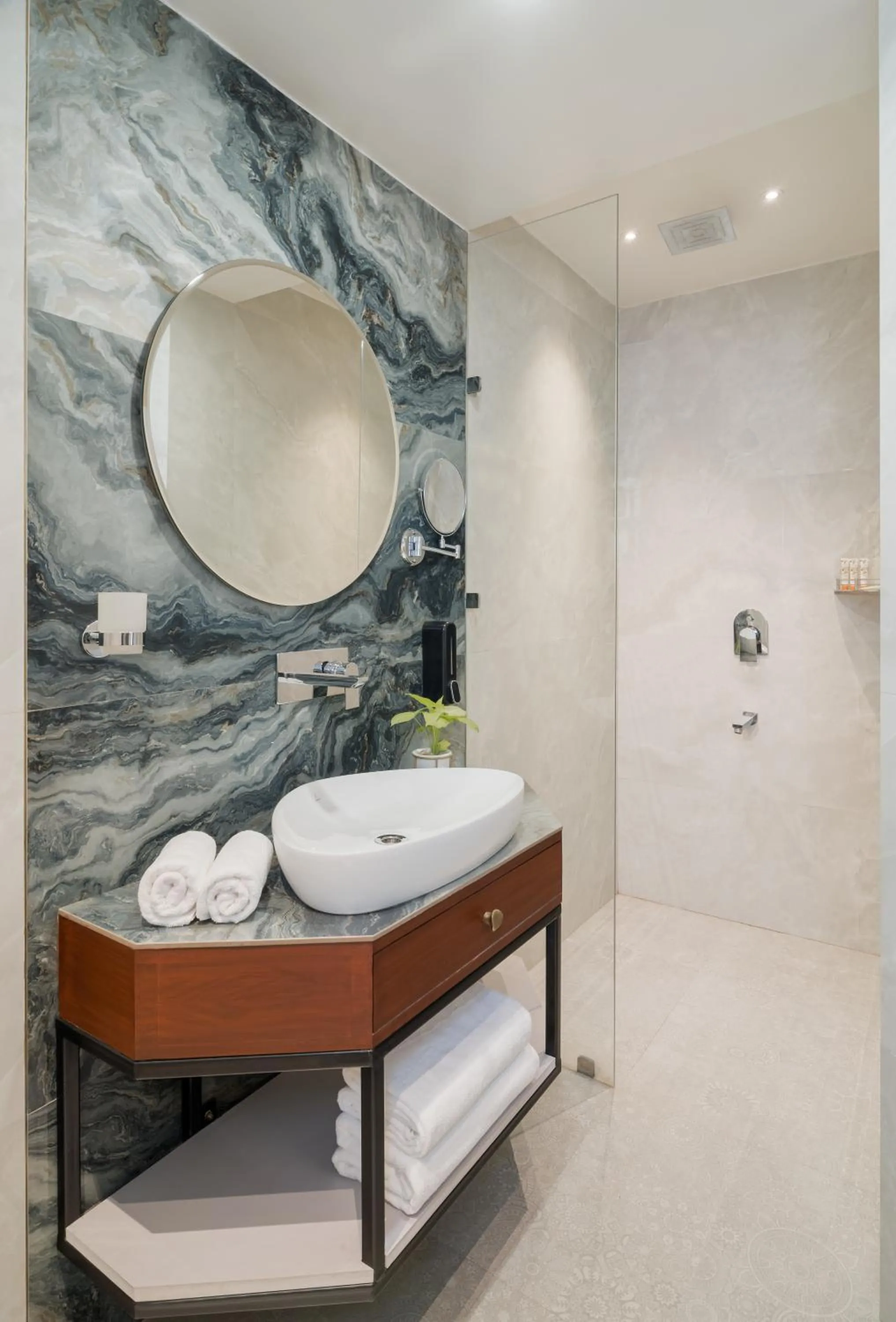 Bathroom in Hotel Ganga Maiya