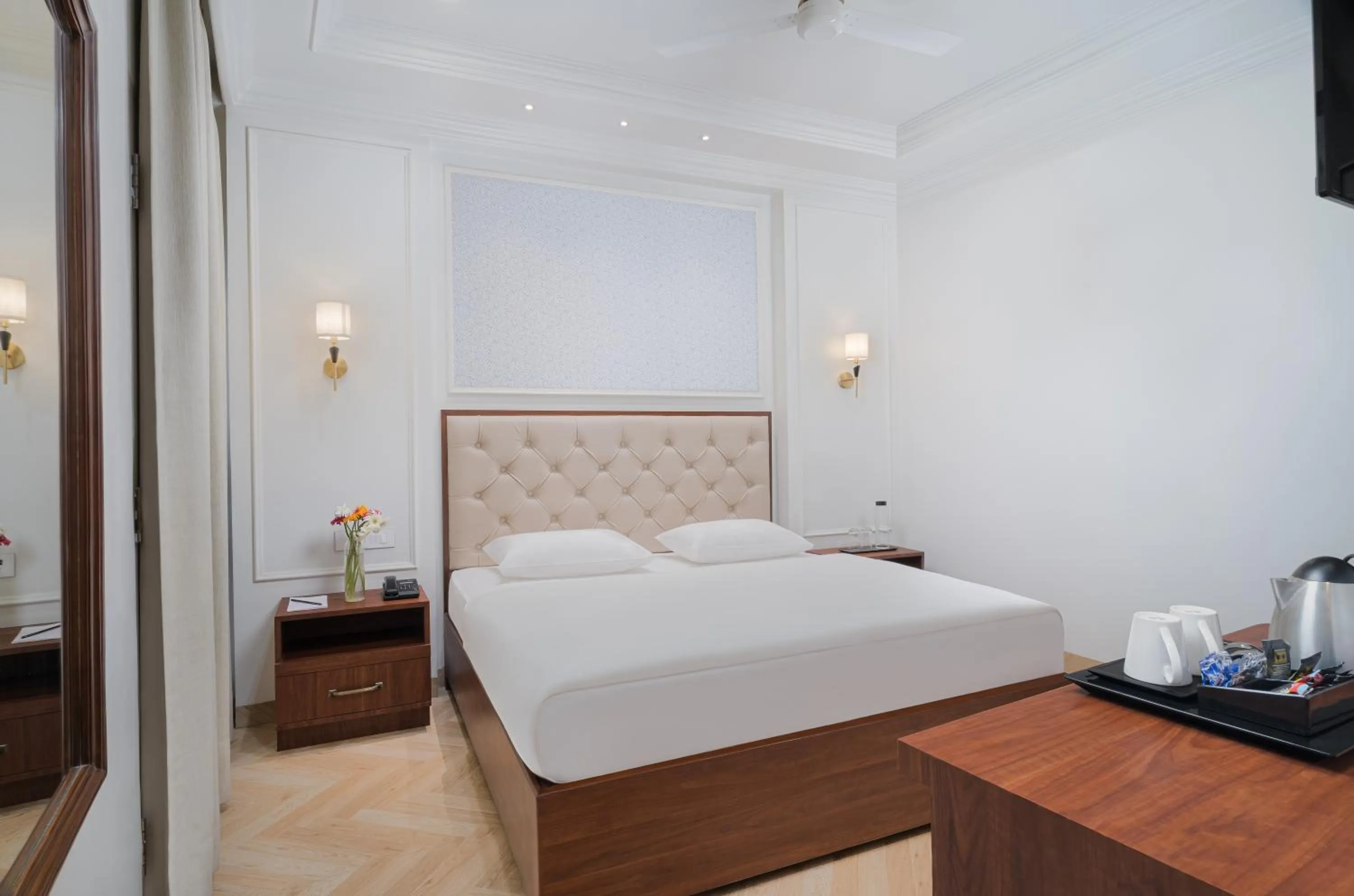 Bed in Hotel Ganga Maiya