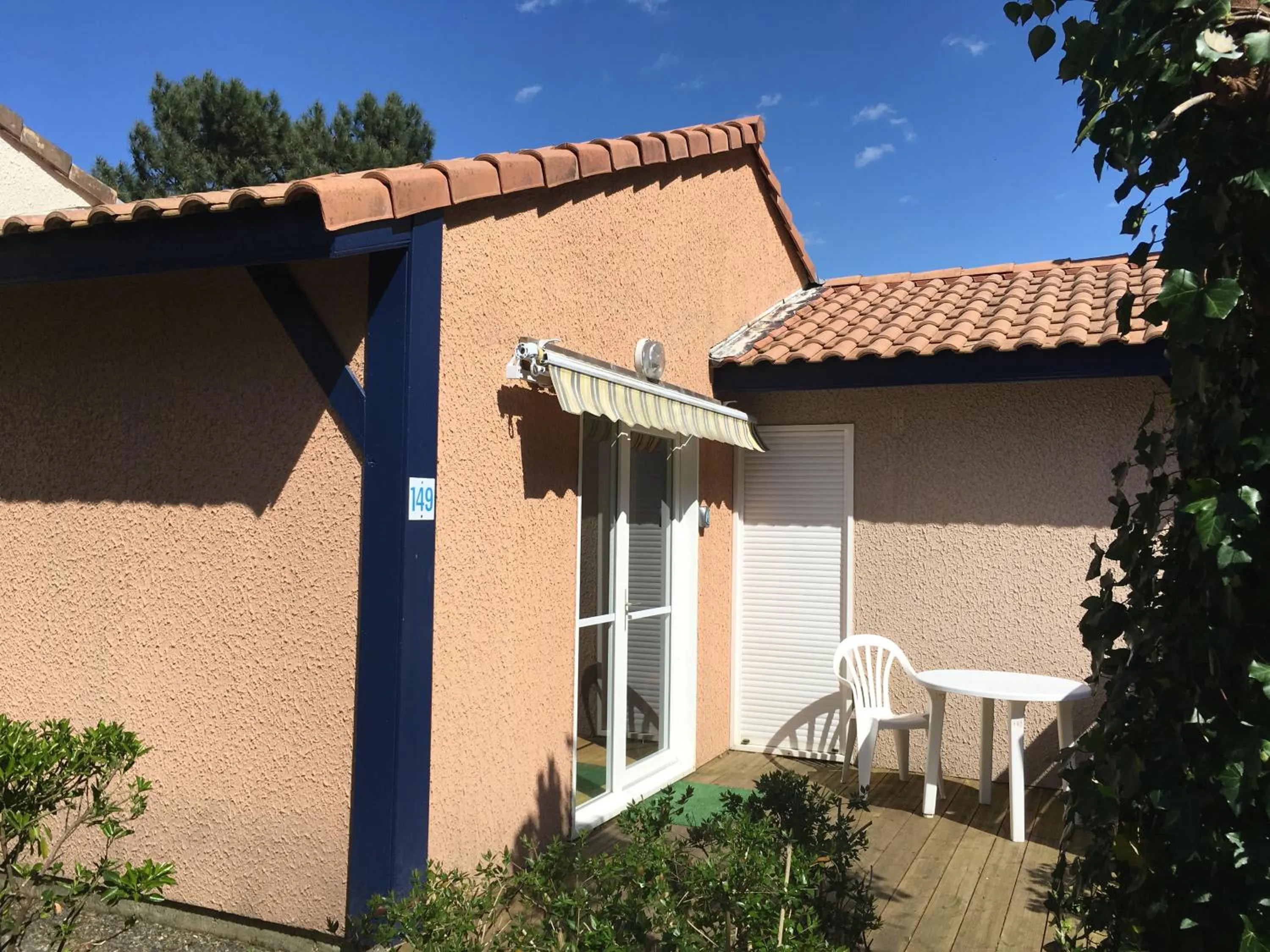 Patio in Résidence Mes Amours d'Enfants - Les Villas du Lac