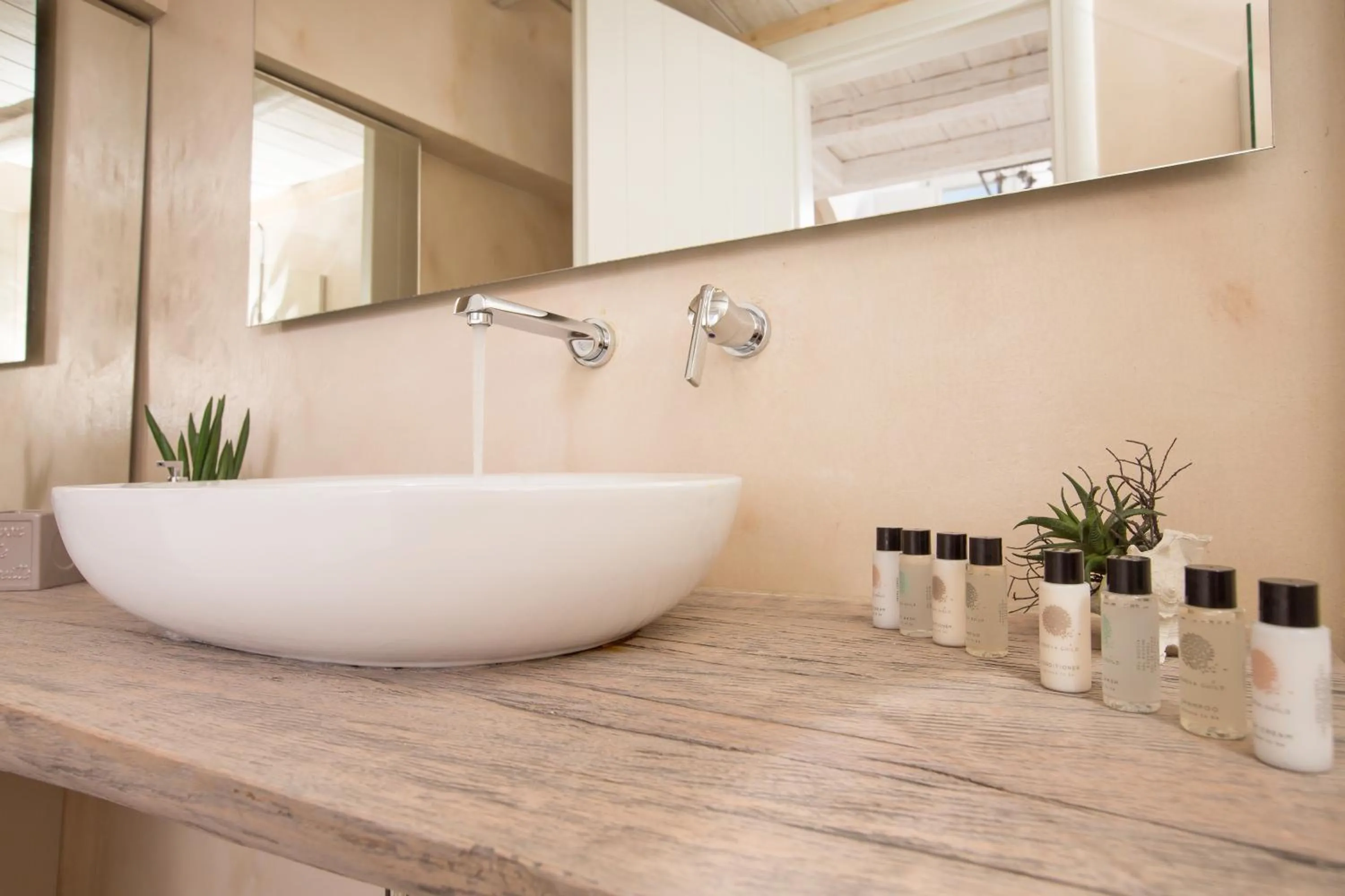 Time of day in The Dream Santorini