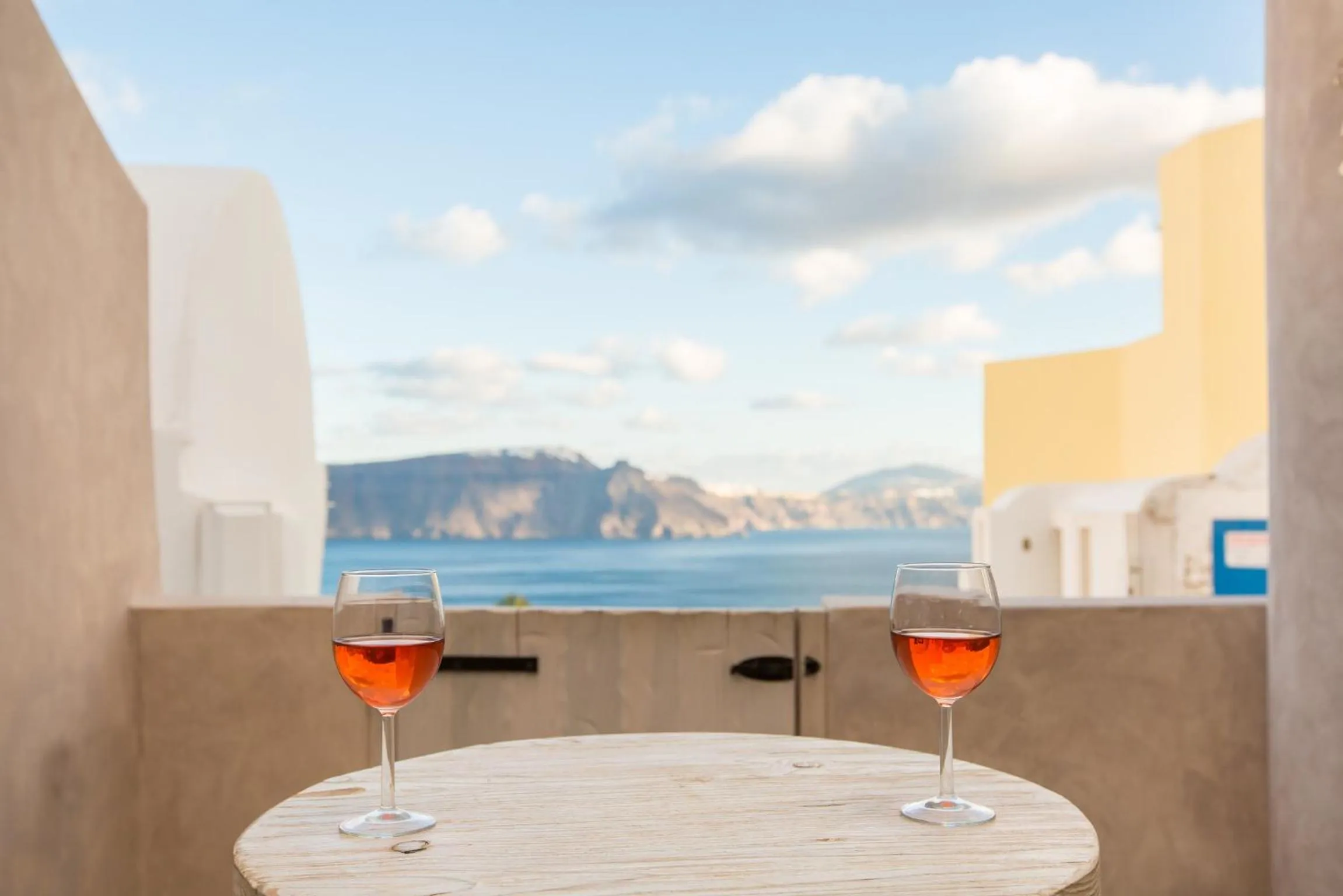 Time of day in The Dream Santorini