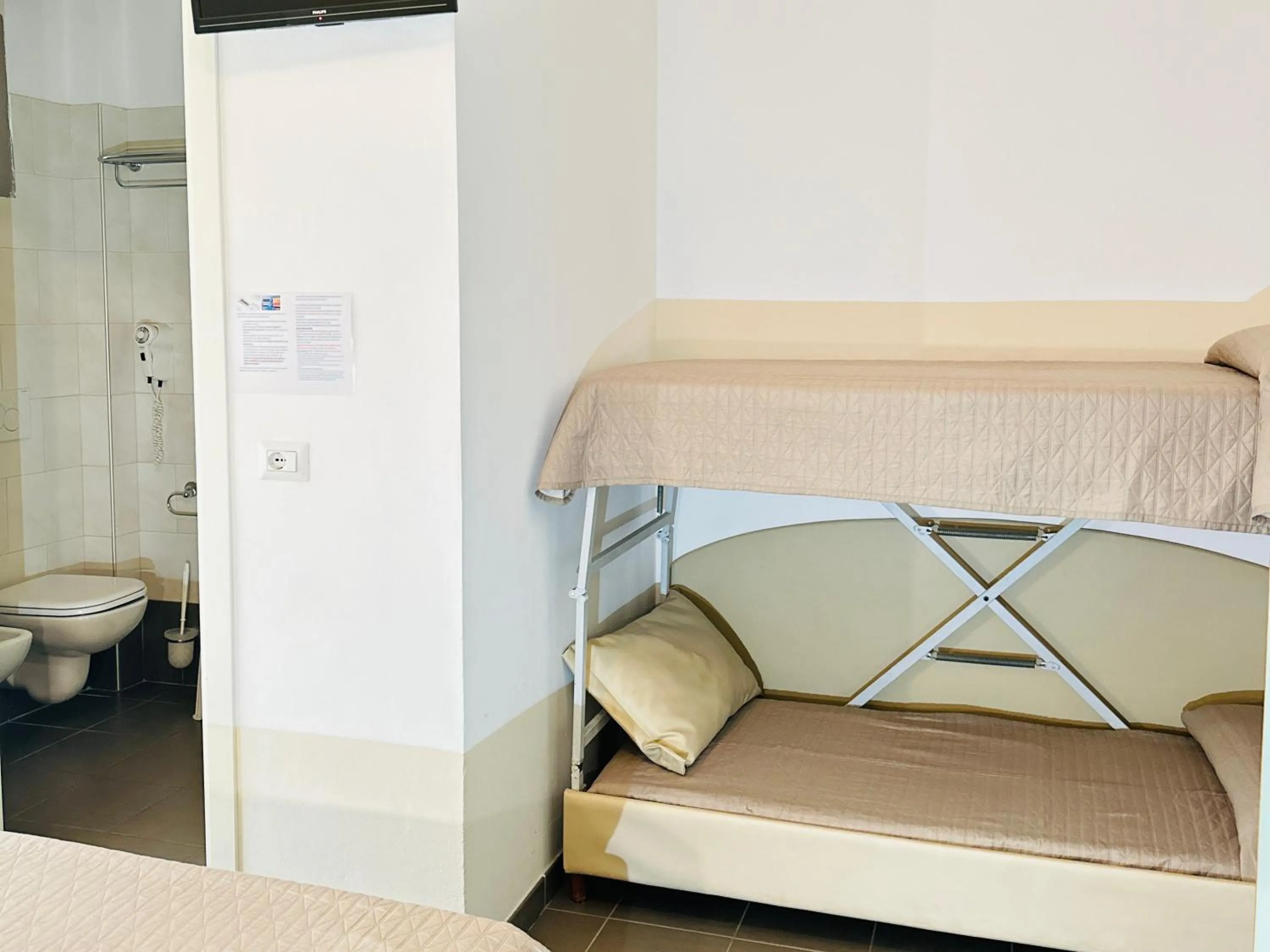 children, Bed in Hotel Villa Perazzini