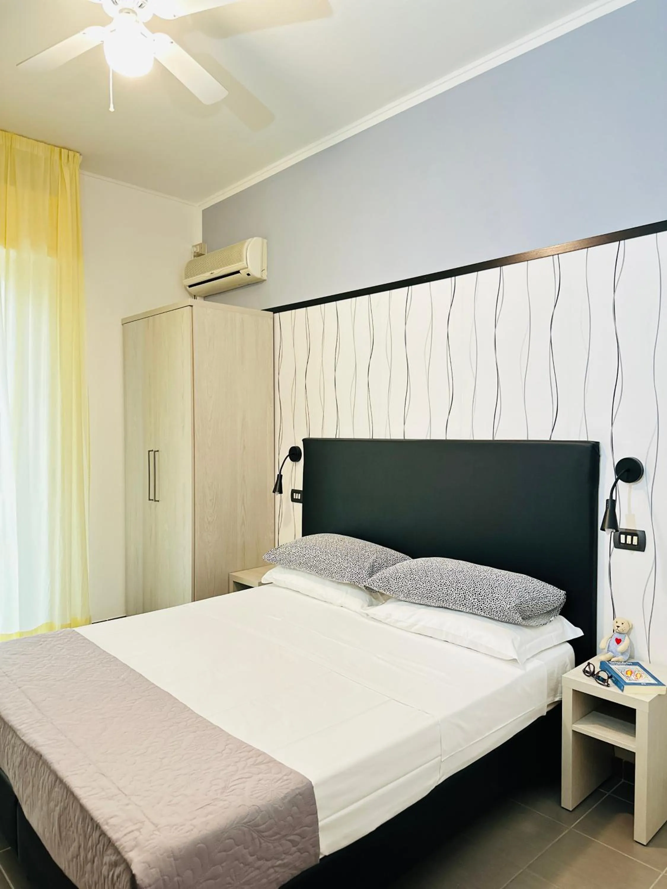 Bedroom, Bed in Hotel Villa Perazzini