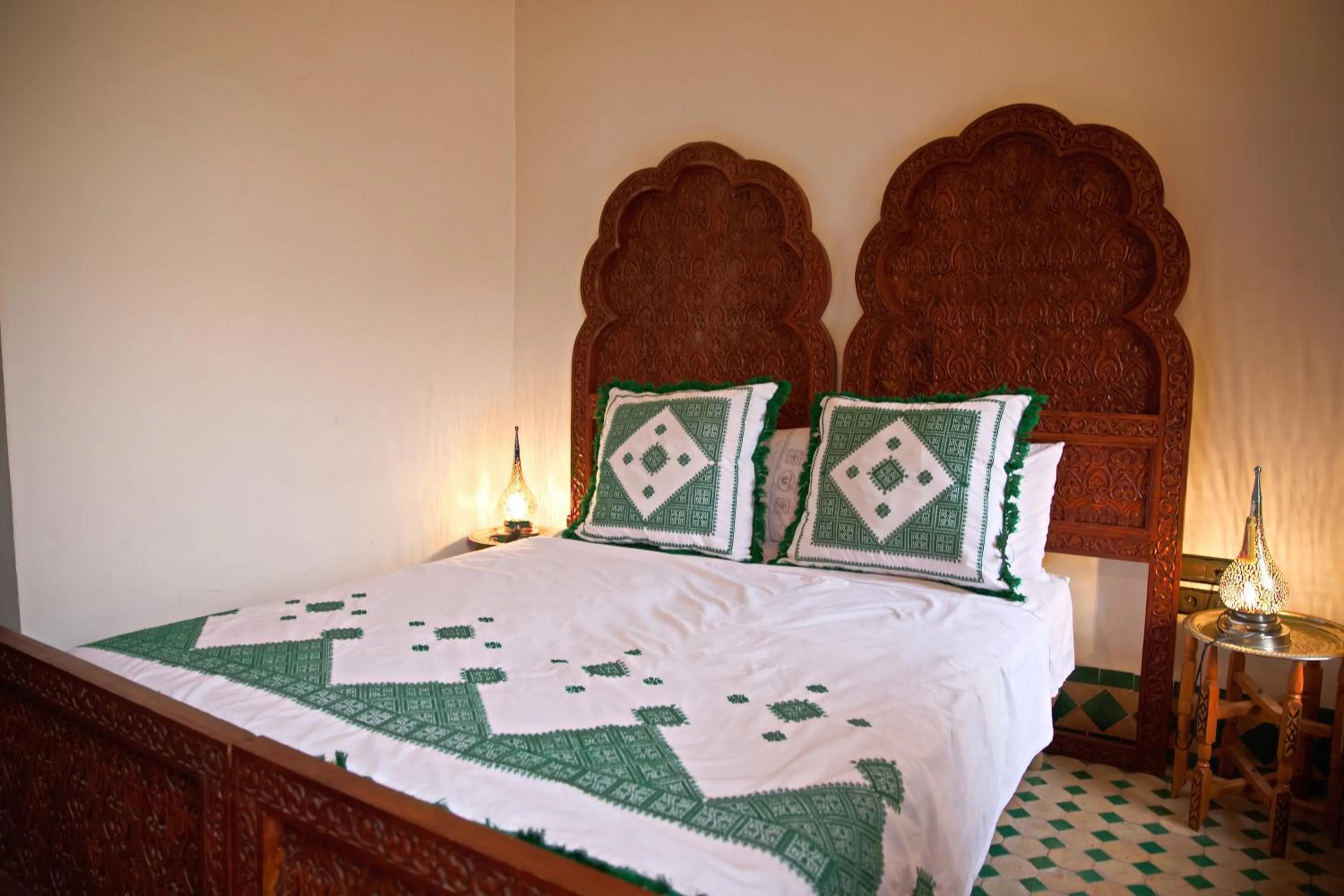 Bed in Riad Ouliya
