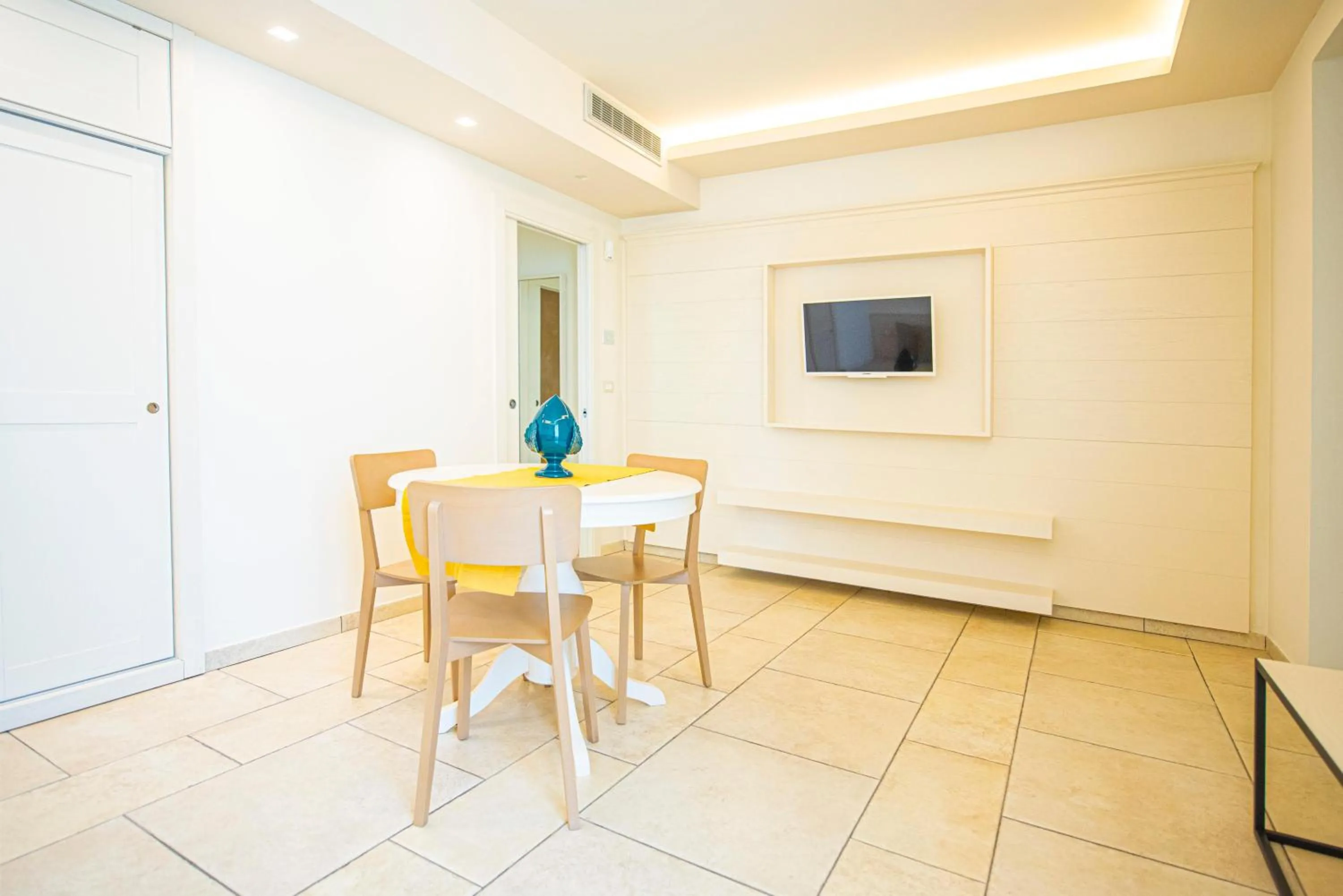 Photo of the whole room in Relais Masseria Le Cesine - CDSHotels