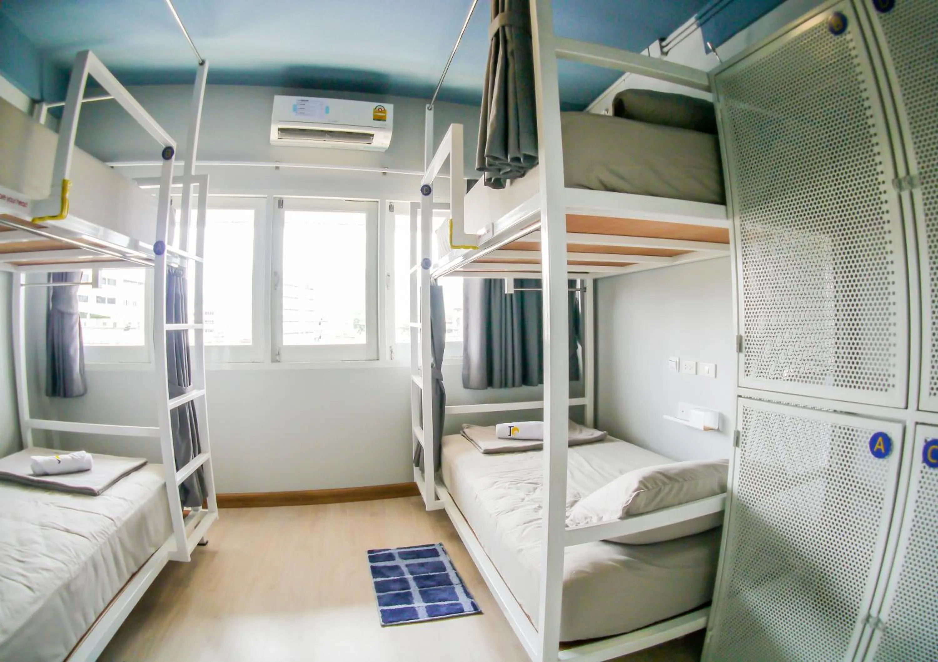 bunk bed in The Moon Hostel Huahin