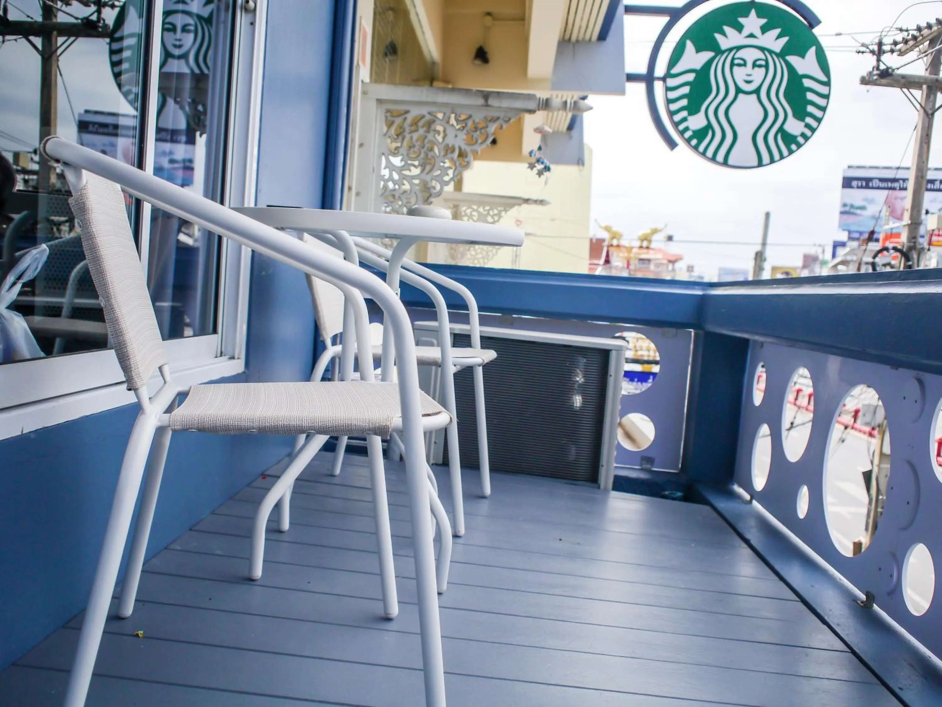 Balcony/Terrace in The Moon Hostel Huahin