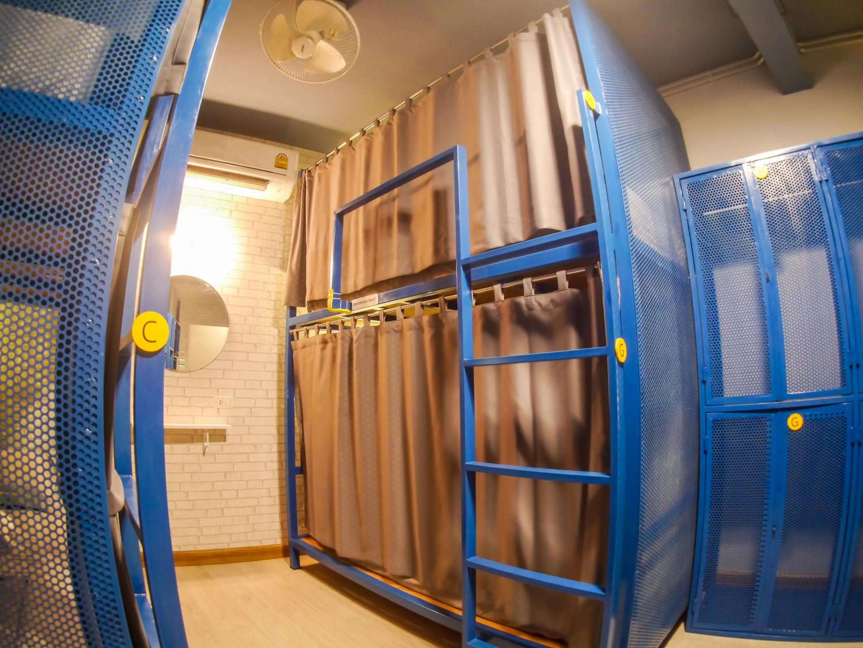 bunk bed in The Moon Hostel Huahin