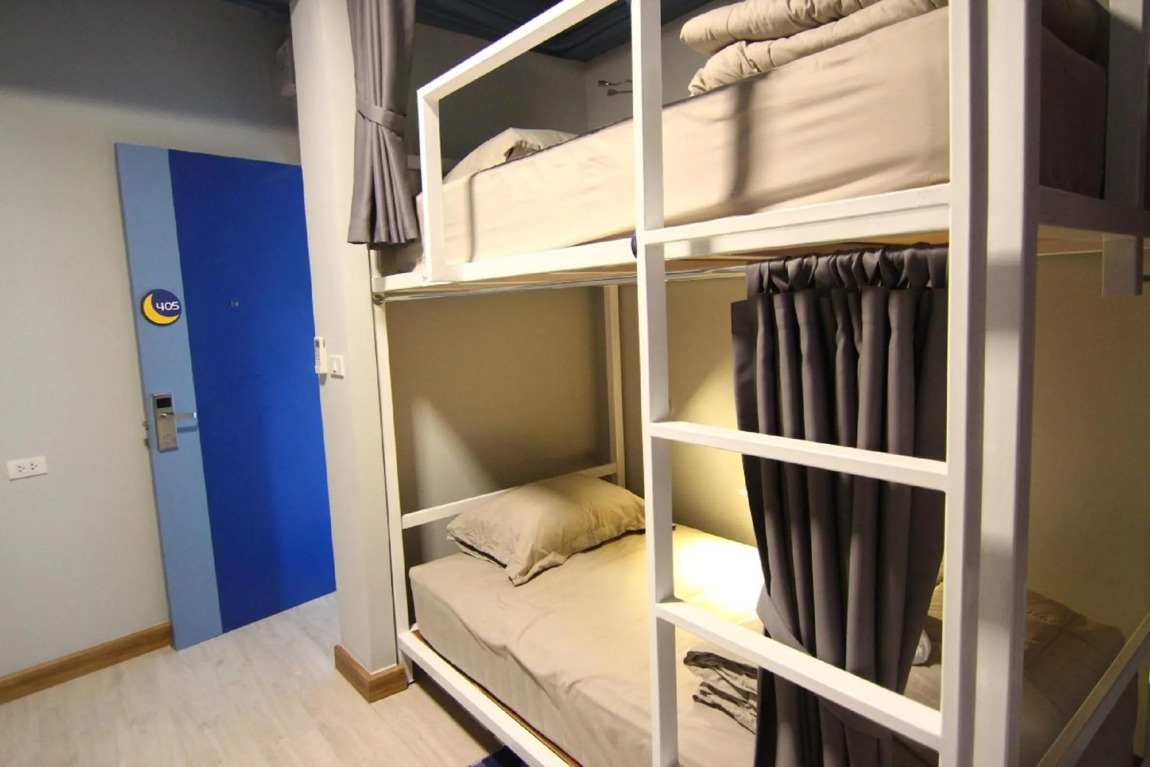 bunk bed, Bed in The Moon Hostel Huahin