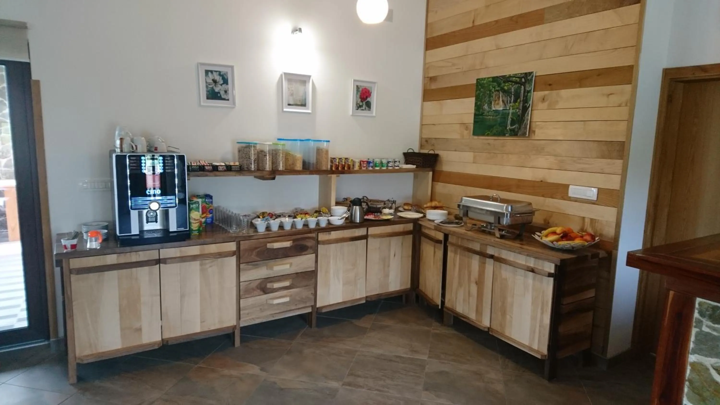 Internal: Not applicable to any particular room in Villa Stone