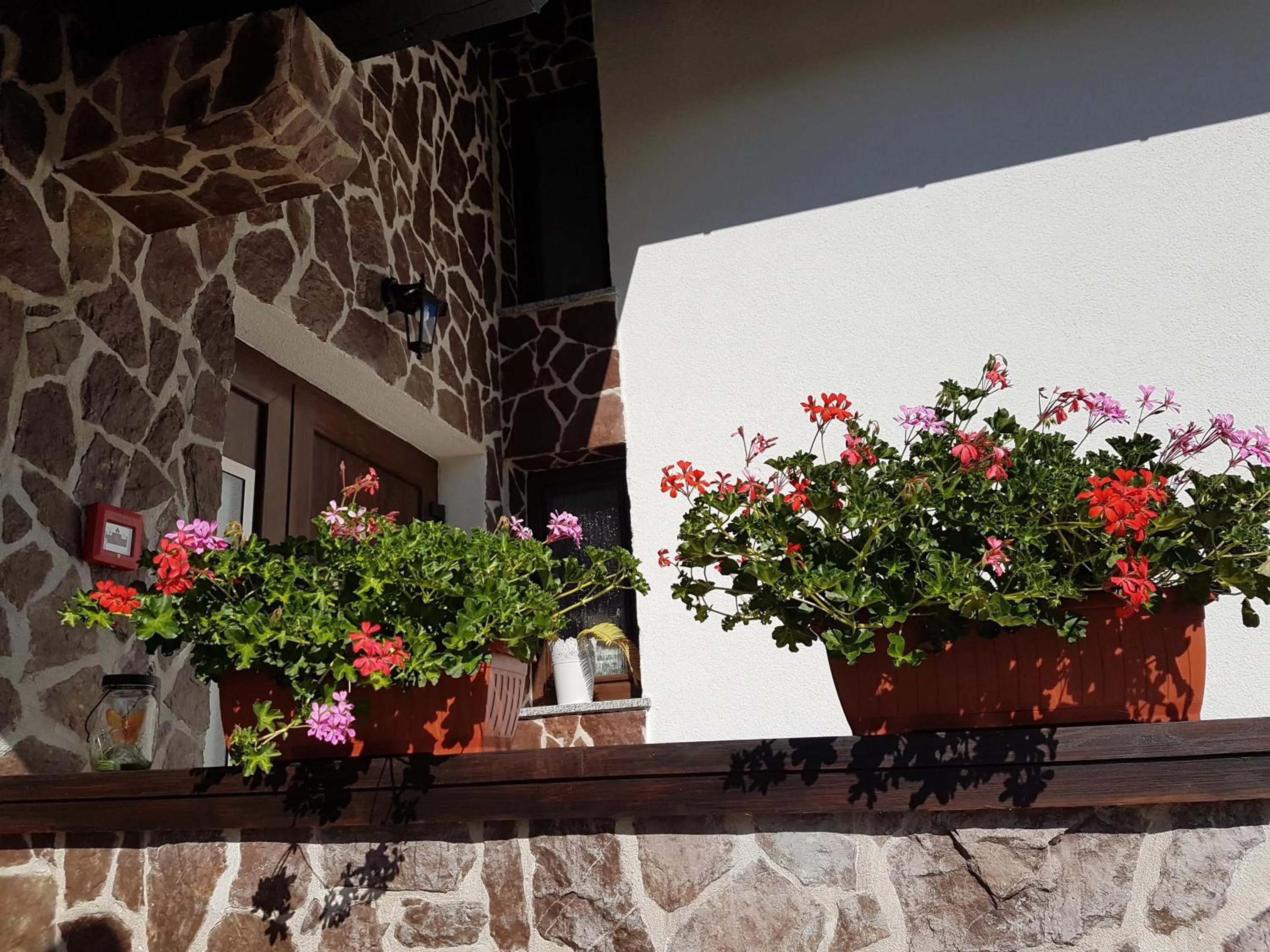 Facade/entrance in Villa Stone