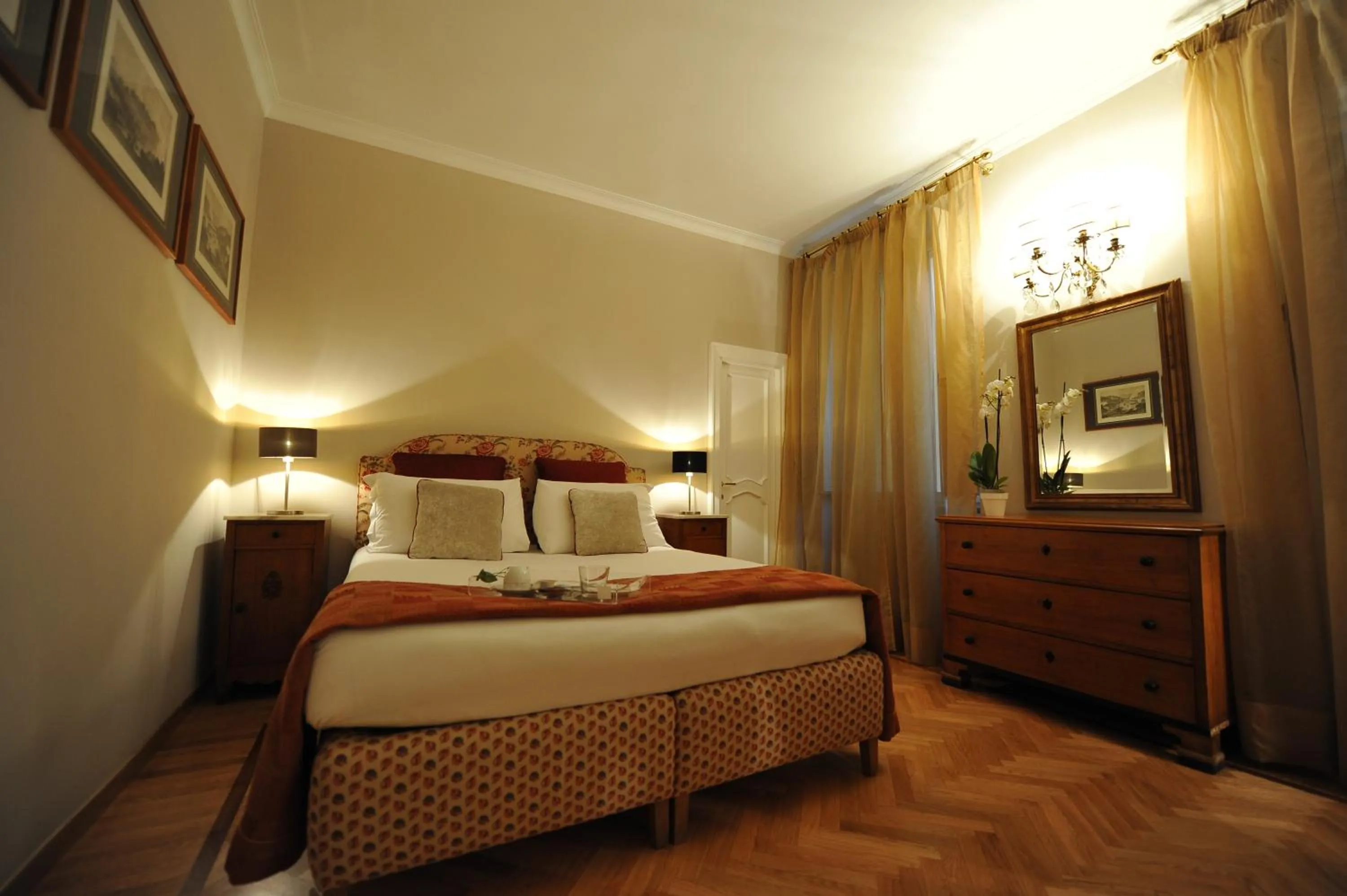 Bedroom, Bed in Angel Spagna Suite