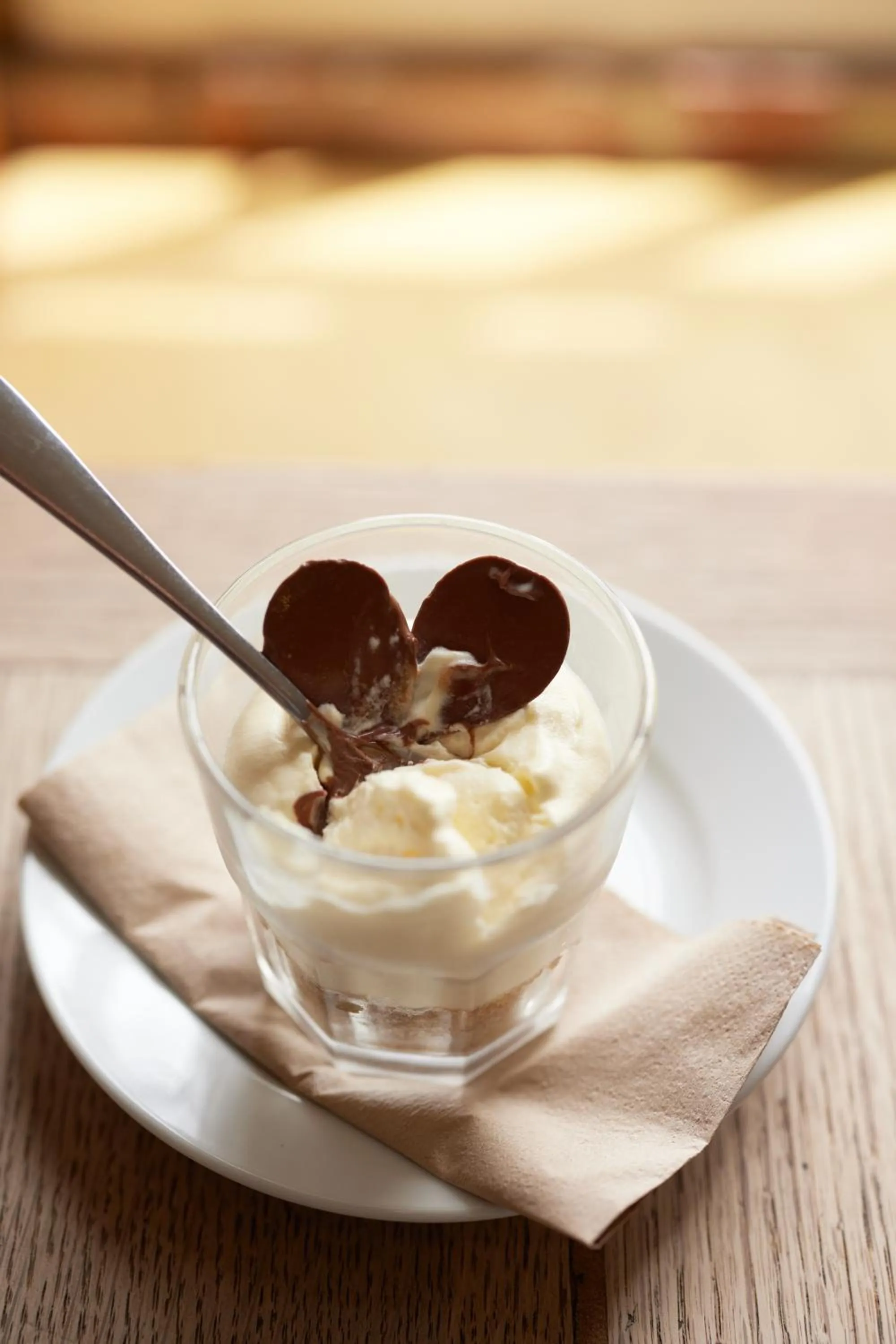 Food and drinks in The Dog & Gun Inn