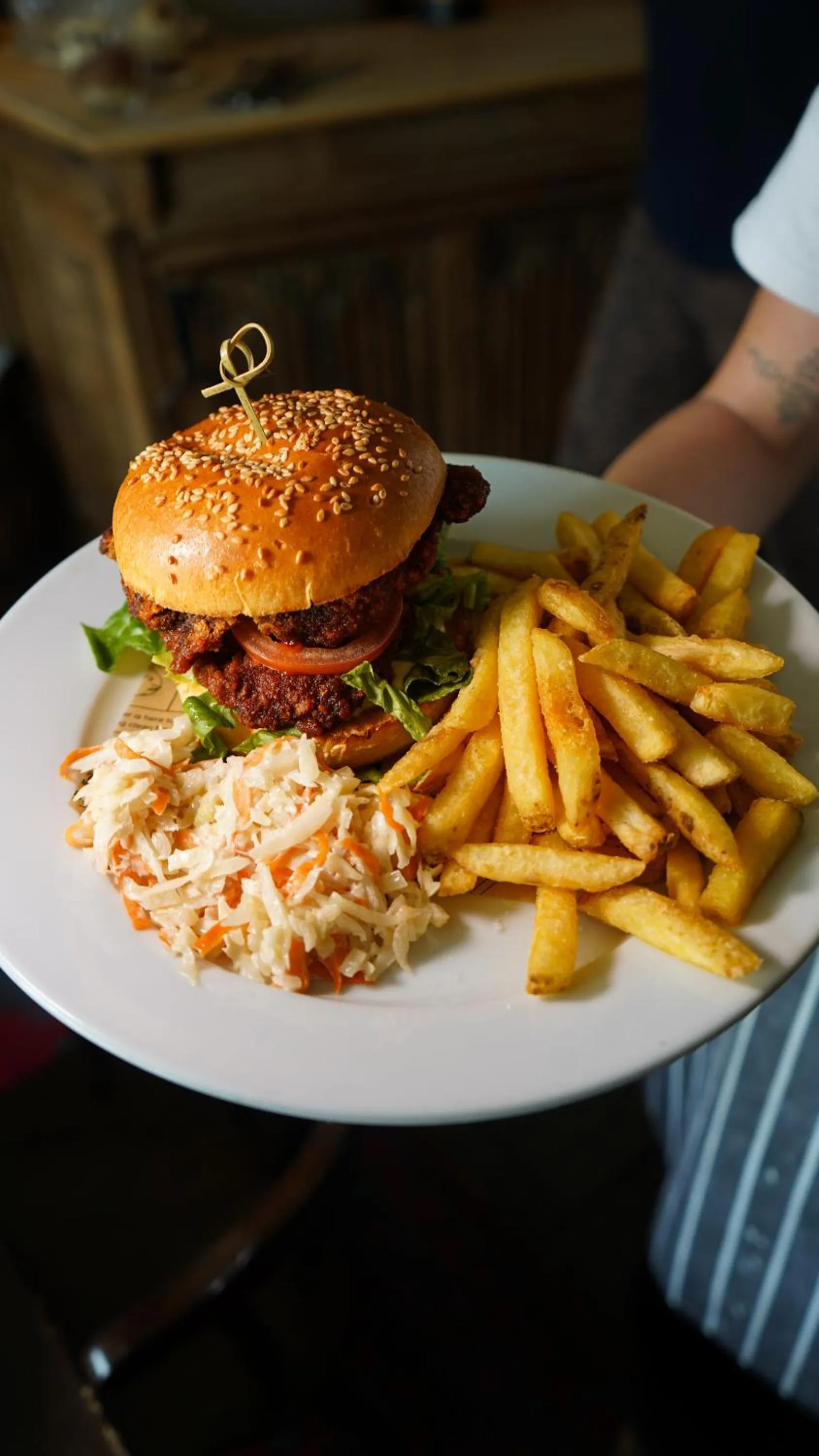 Food and drinks in The Dog & Gun Inn