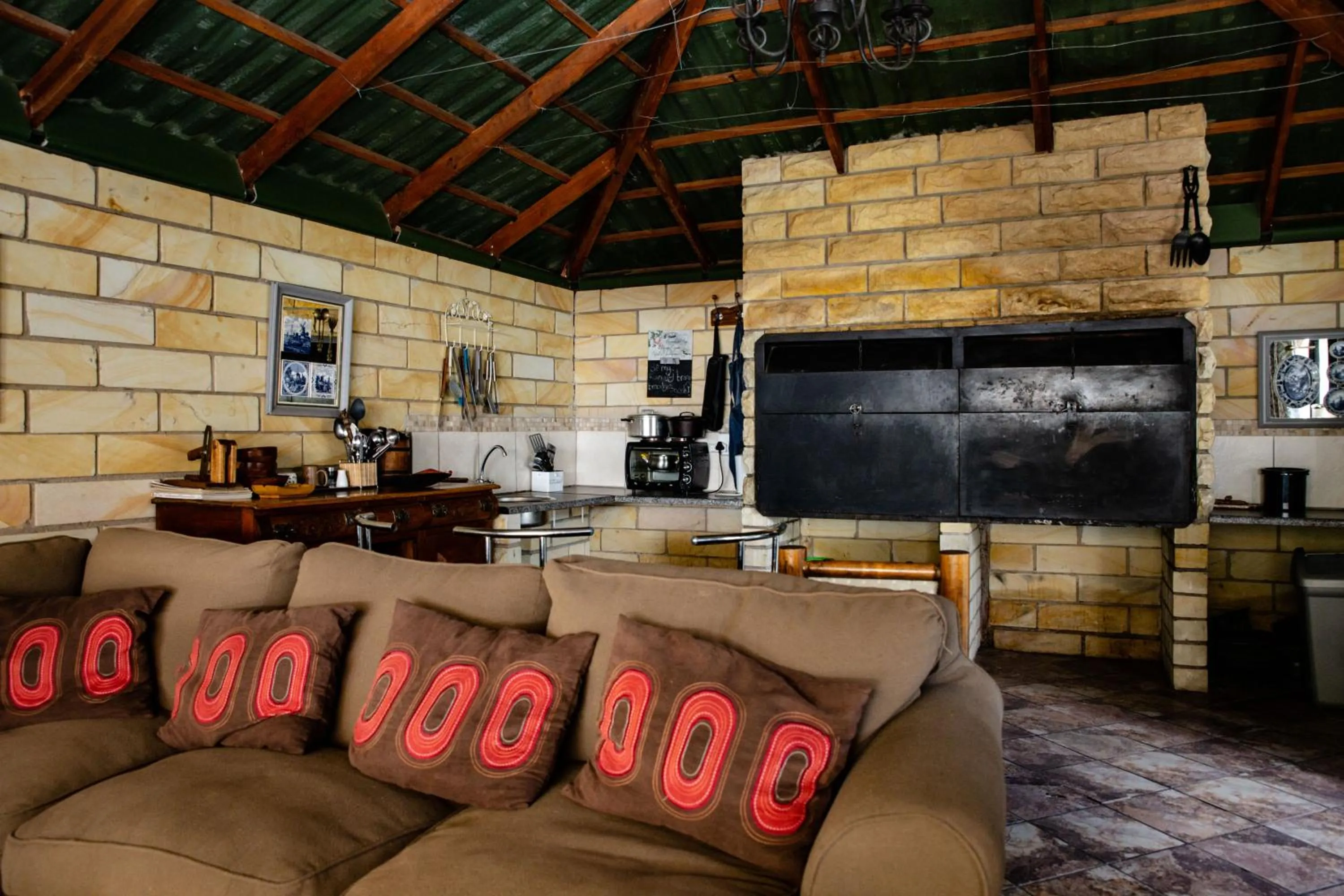 Woodpecker Guesthouse