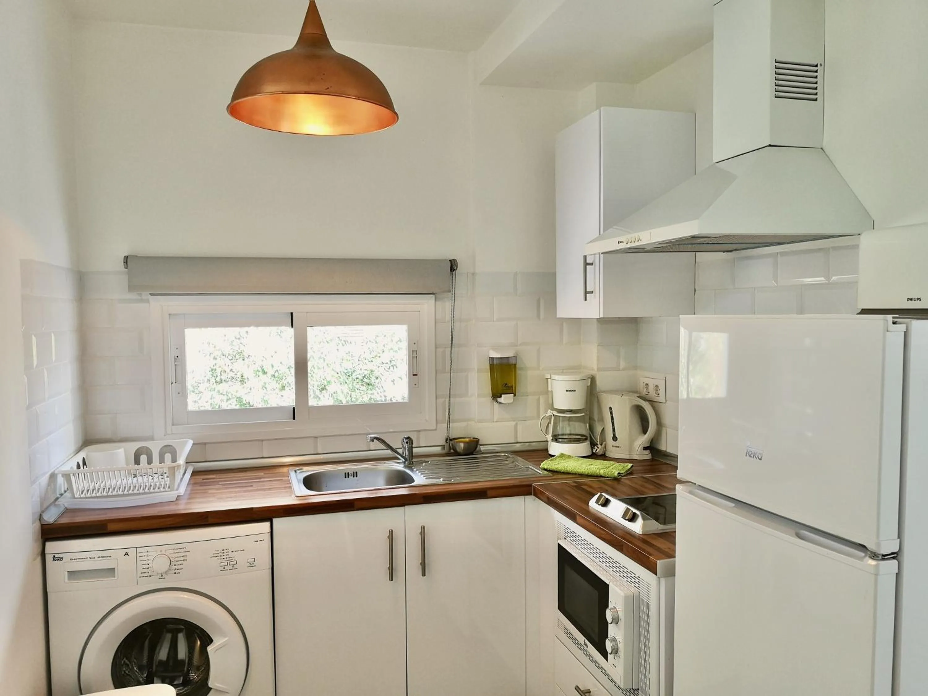 Restaurant/places to eat in The Blue Corner Apartments