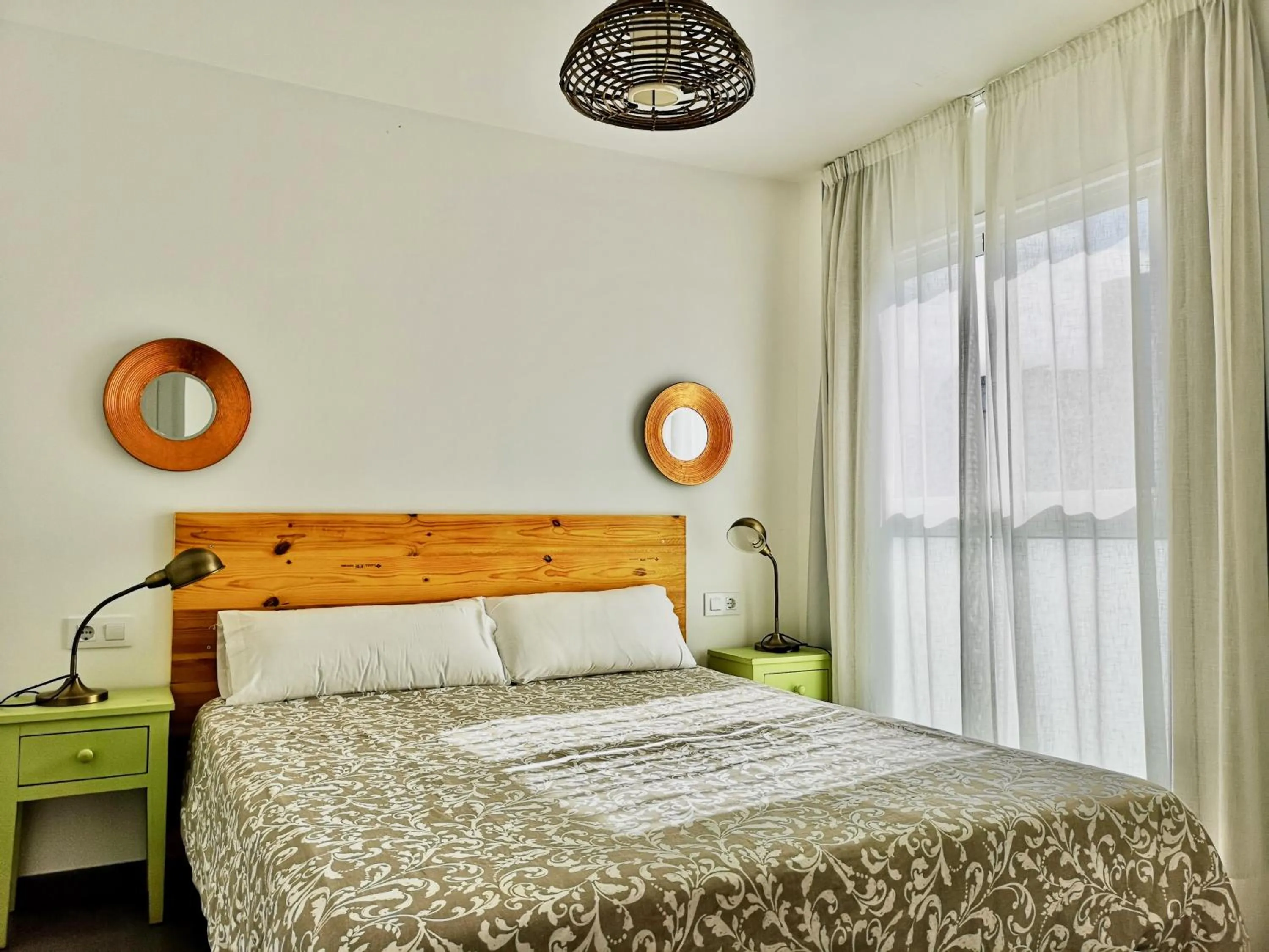 Restaurant/places to eat, Bed in The Blue Corner Apartments