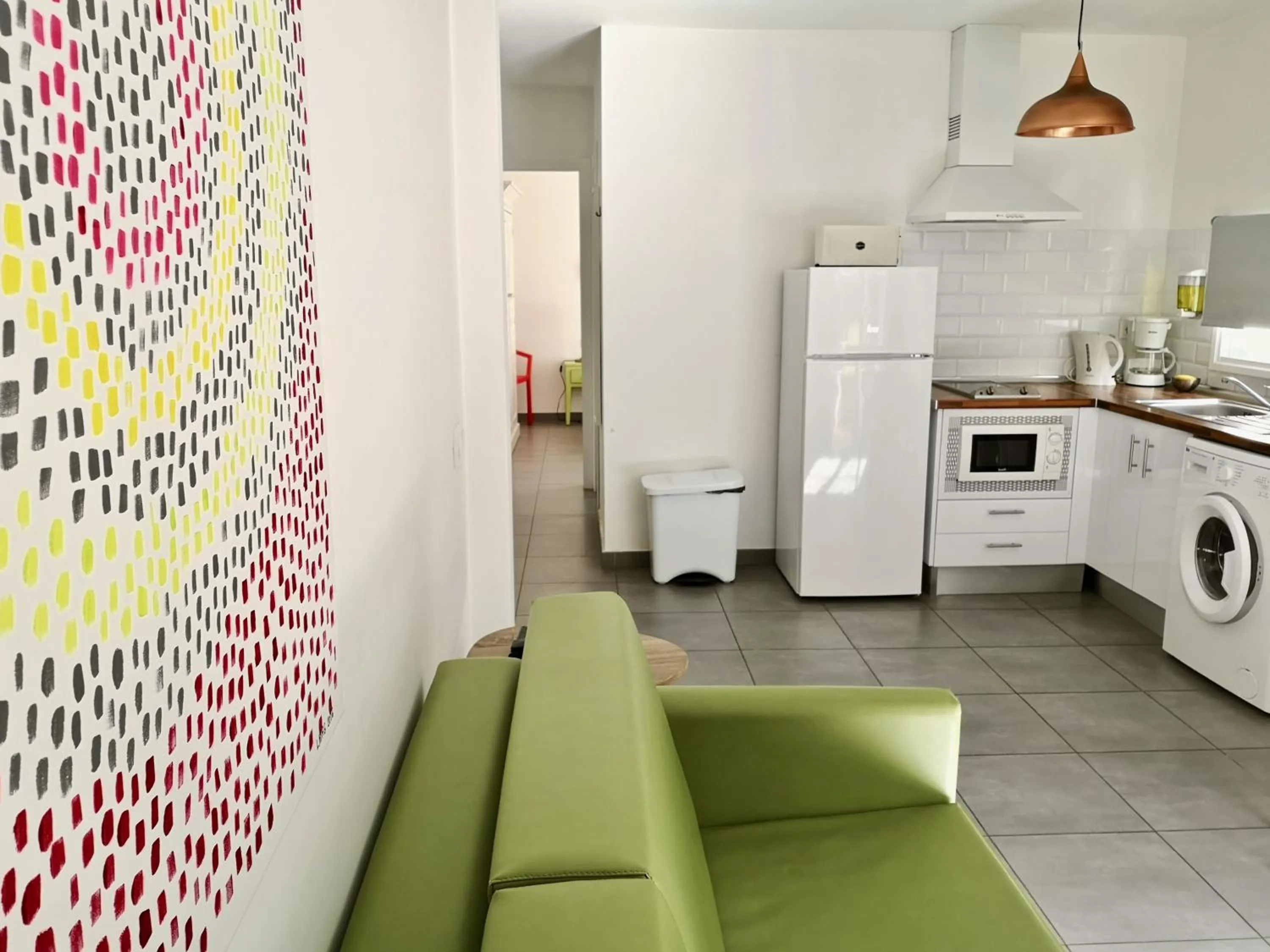 Restaurant/places to eat in The Blue Corner Apartments