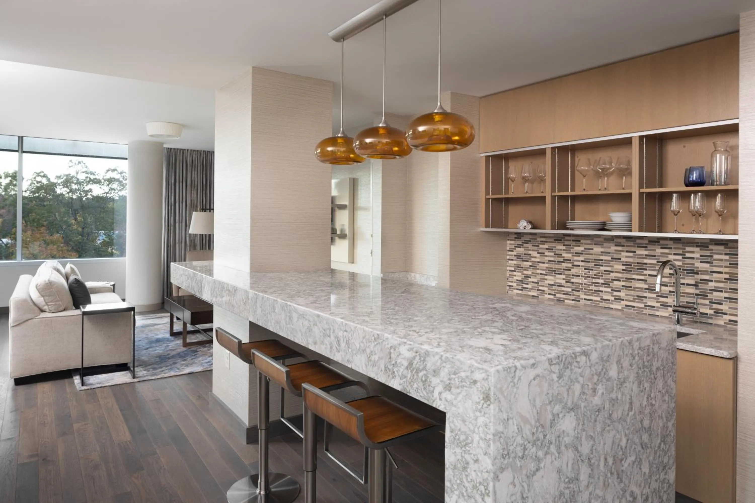 Kitchen or kitchenette in JB Duke Hotel