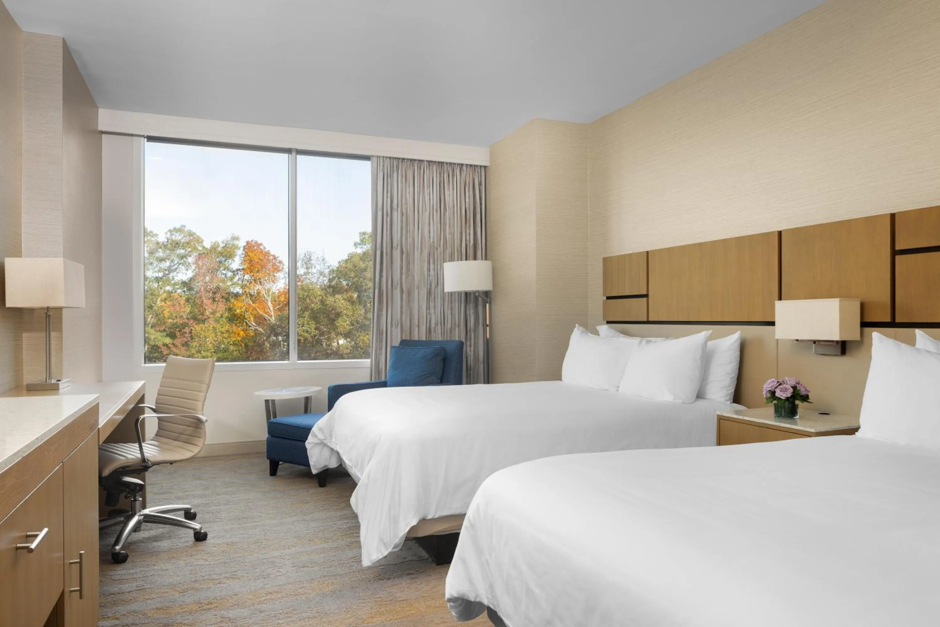 Bedroom, Bed in JB Duke Hotel