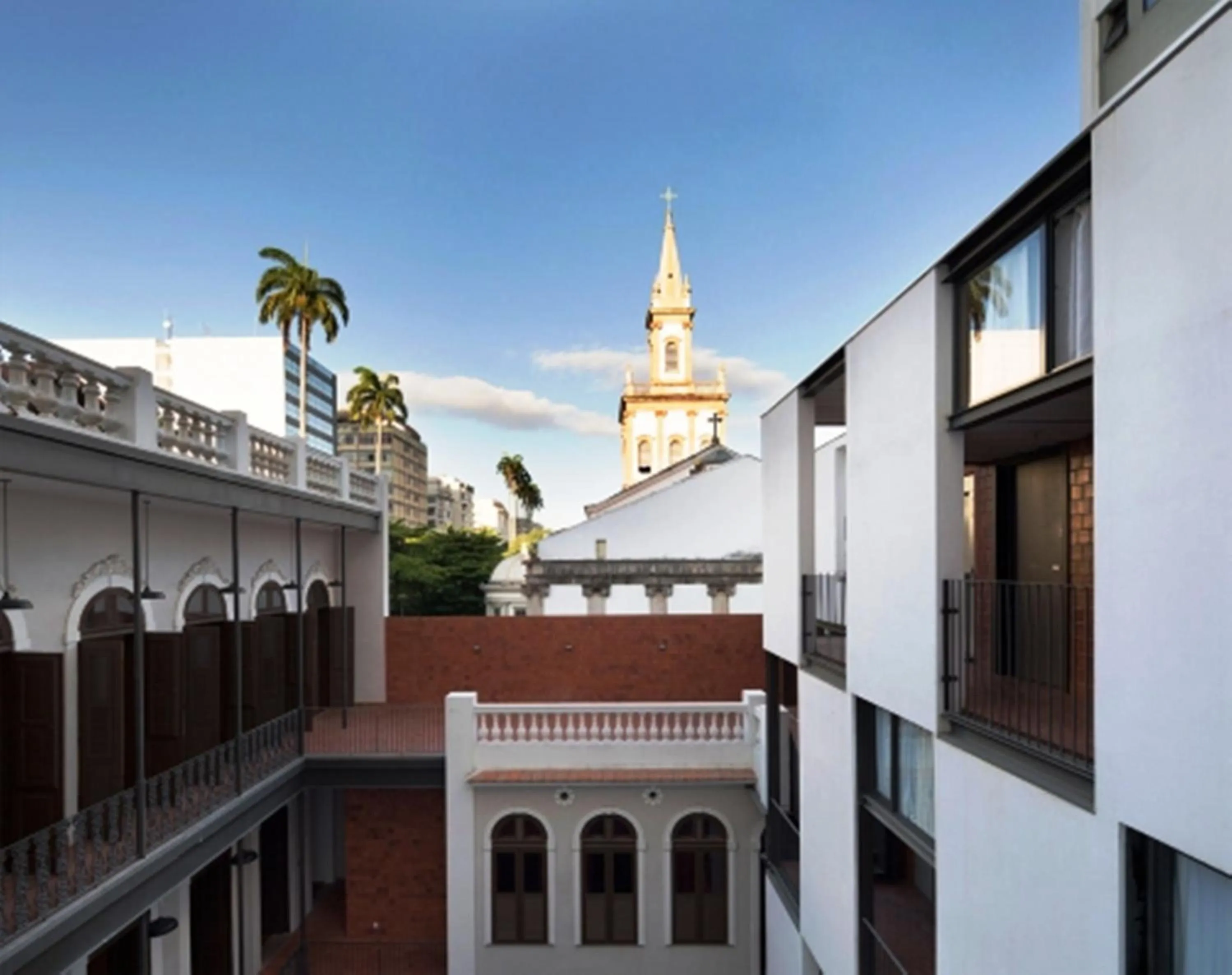 Property building in Villa 25