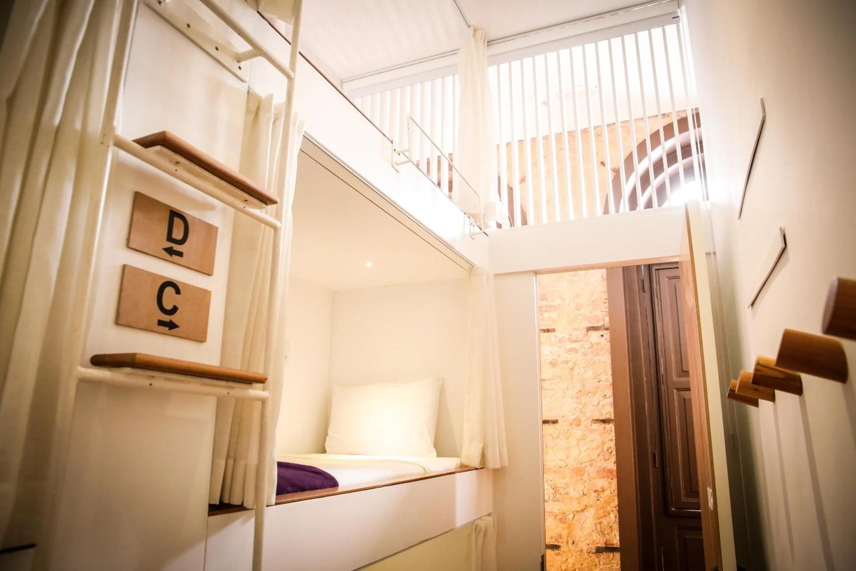 Photo of the whole room, Bed in Villa 25