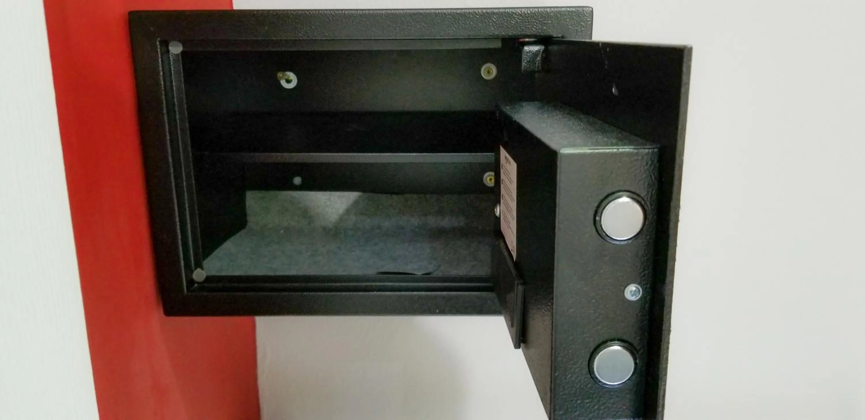 safe in New Kingston Guest Apartments @ Donhead