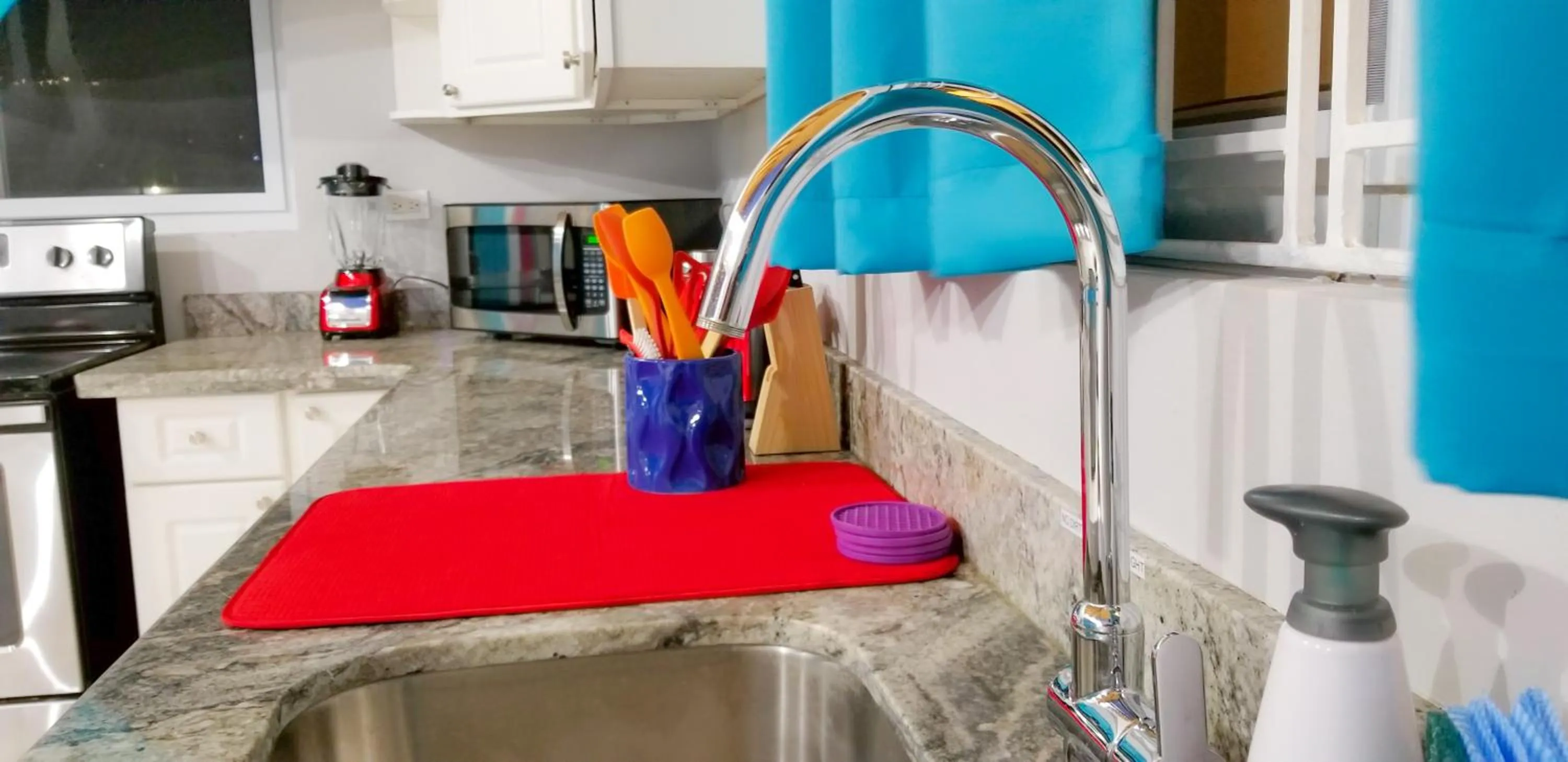 Kitchen or kitchenette in New Kingston Guest Apartments @ Donhead