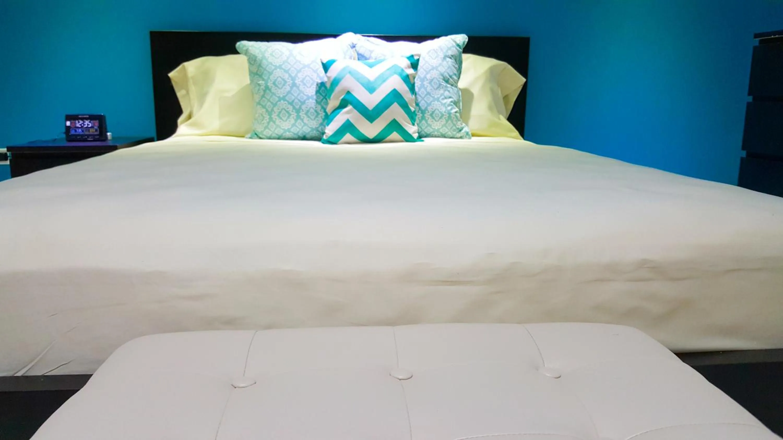 Bedroom, Bed in New Kingston Guest Apartments @ Donhead