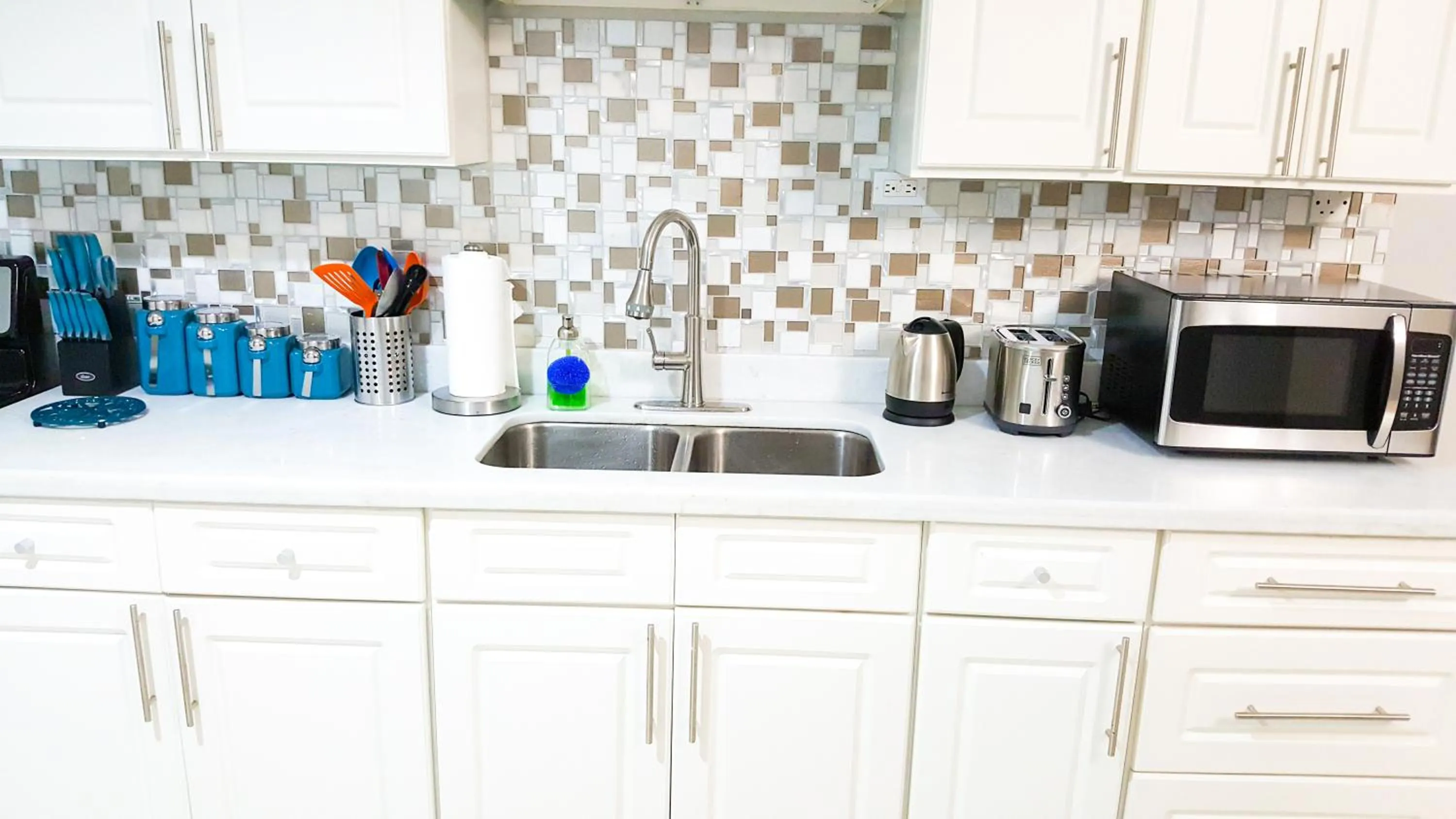 Kitchen or kitchenette in New Kingston Guest Apartments @ Donhead