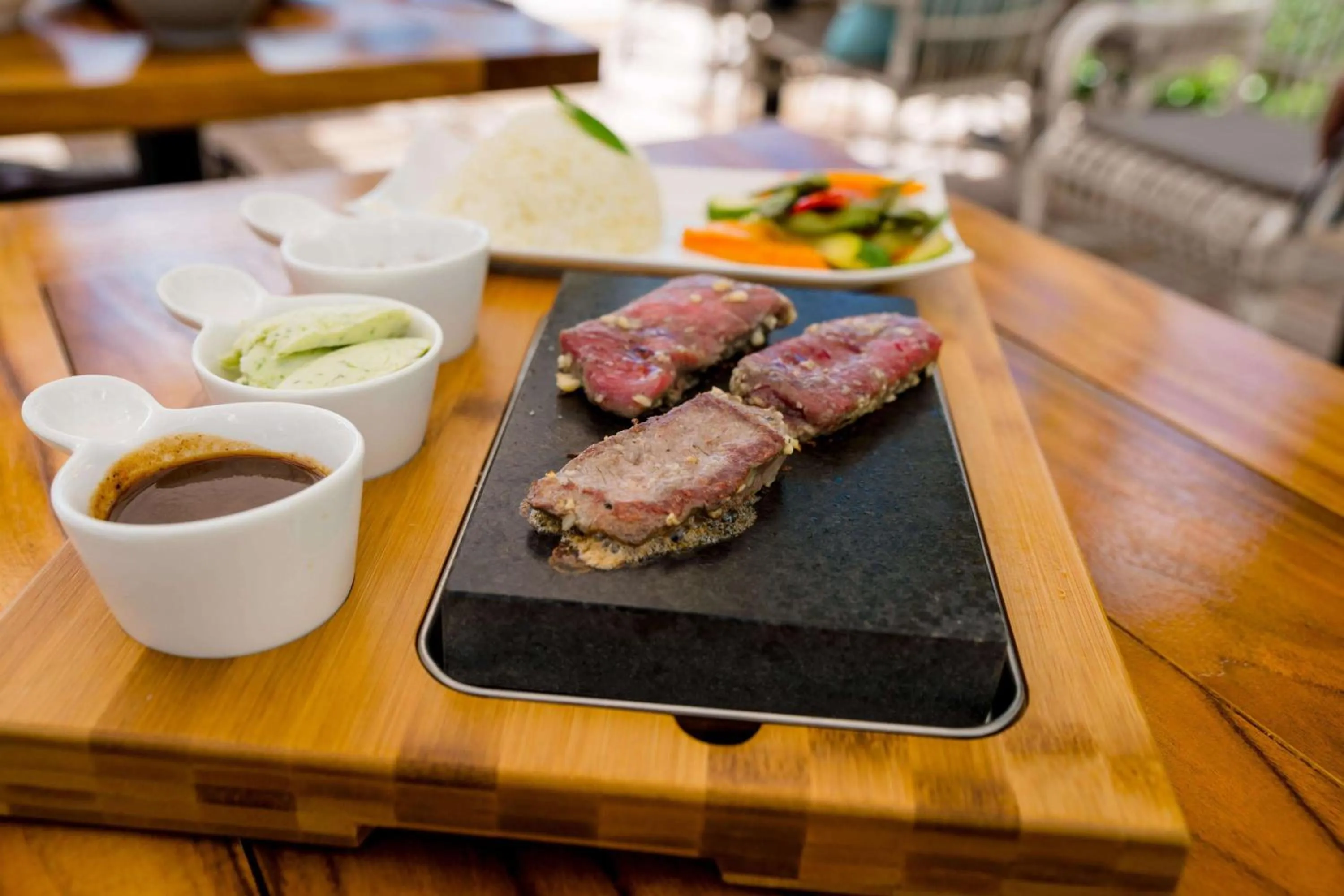 Restaurant/places to eat in Oceans Edge Key West