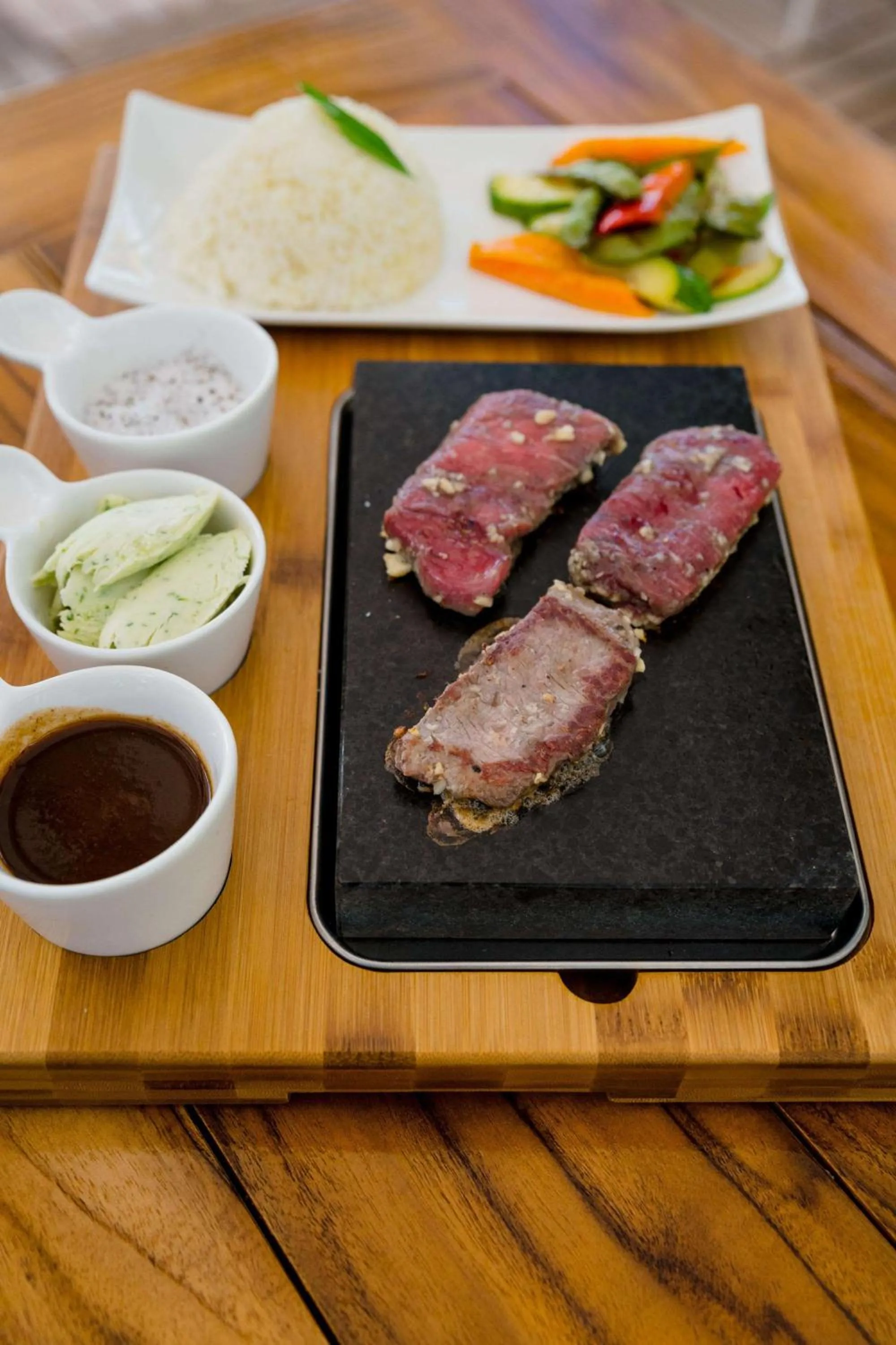 Restaurant/places to eat in Oceans Edge Key West