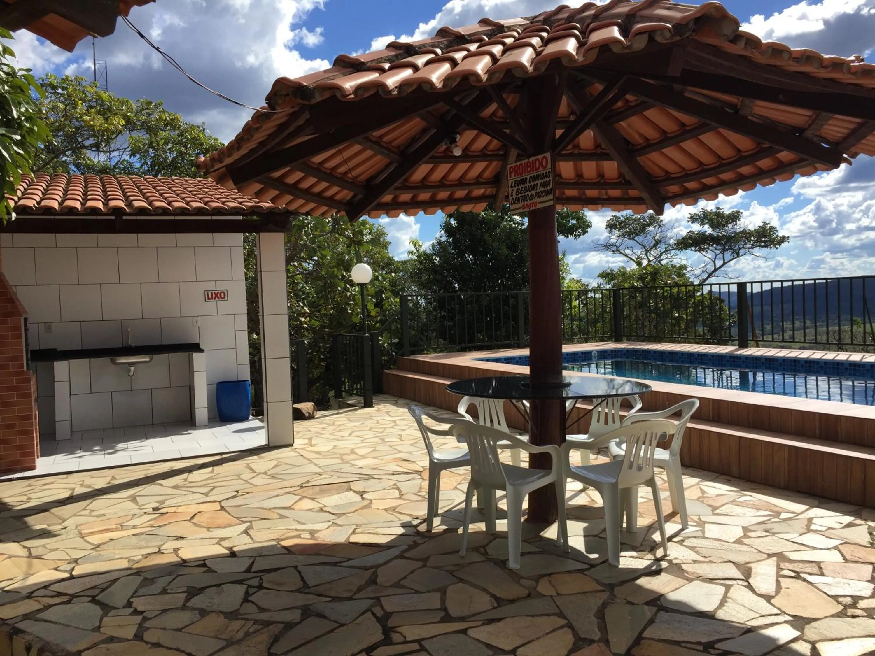 BBQ facilities in Pousada Recanto das Pedras São Leopoldo
