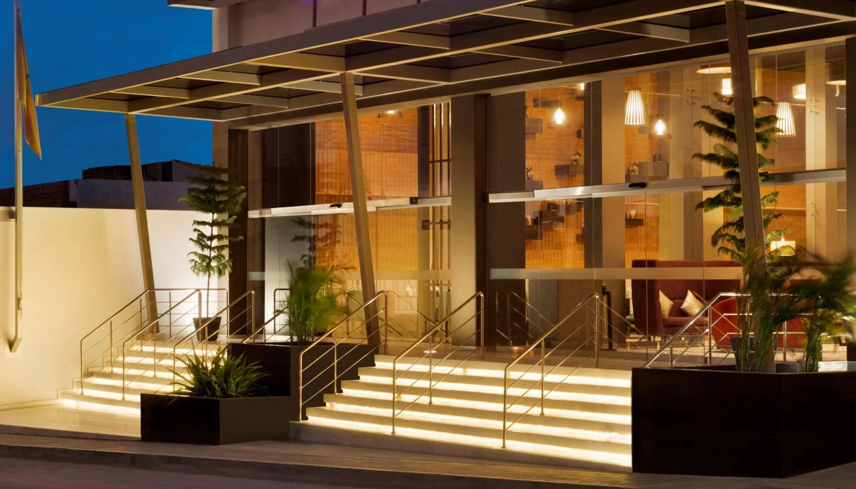 Off site in BTH Rebel Tacna