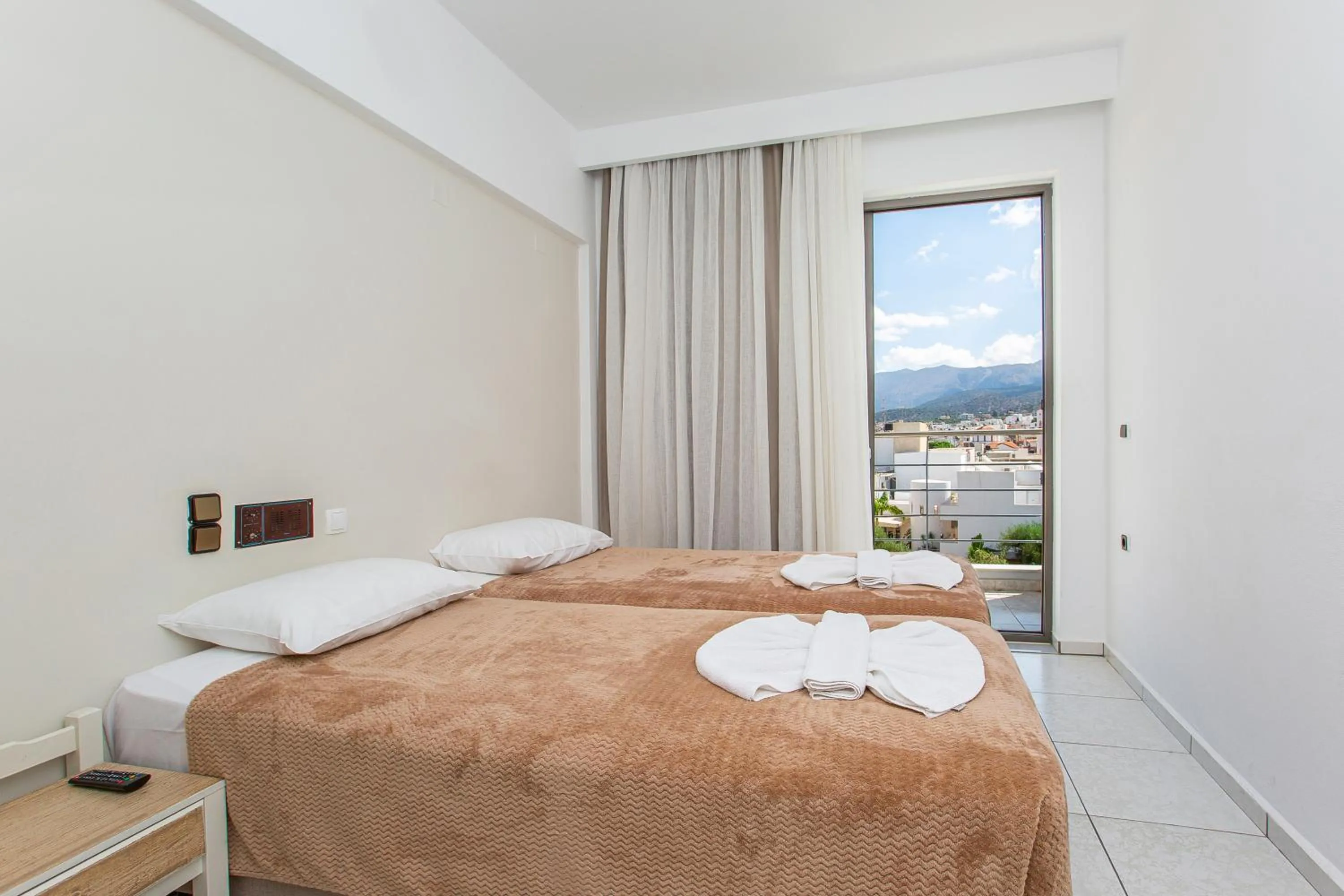 Bedroom, Bed in Hermes Hotel