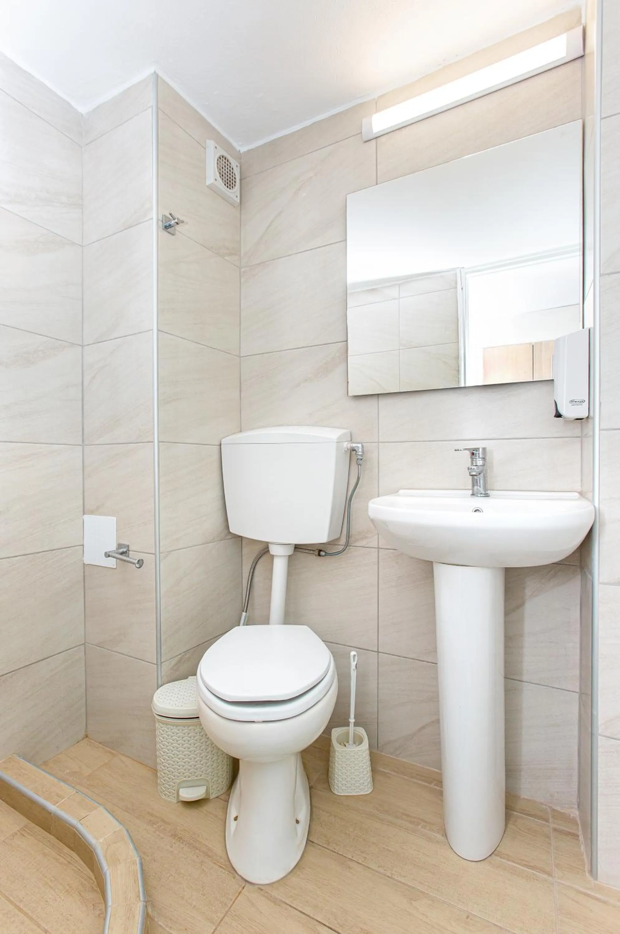 Bathroom in Hermes Hotel