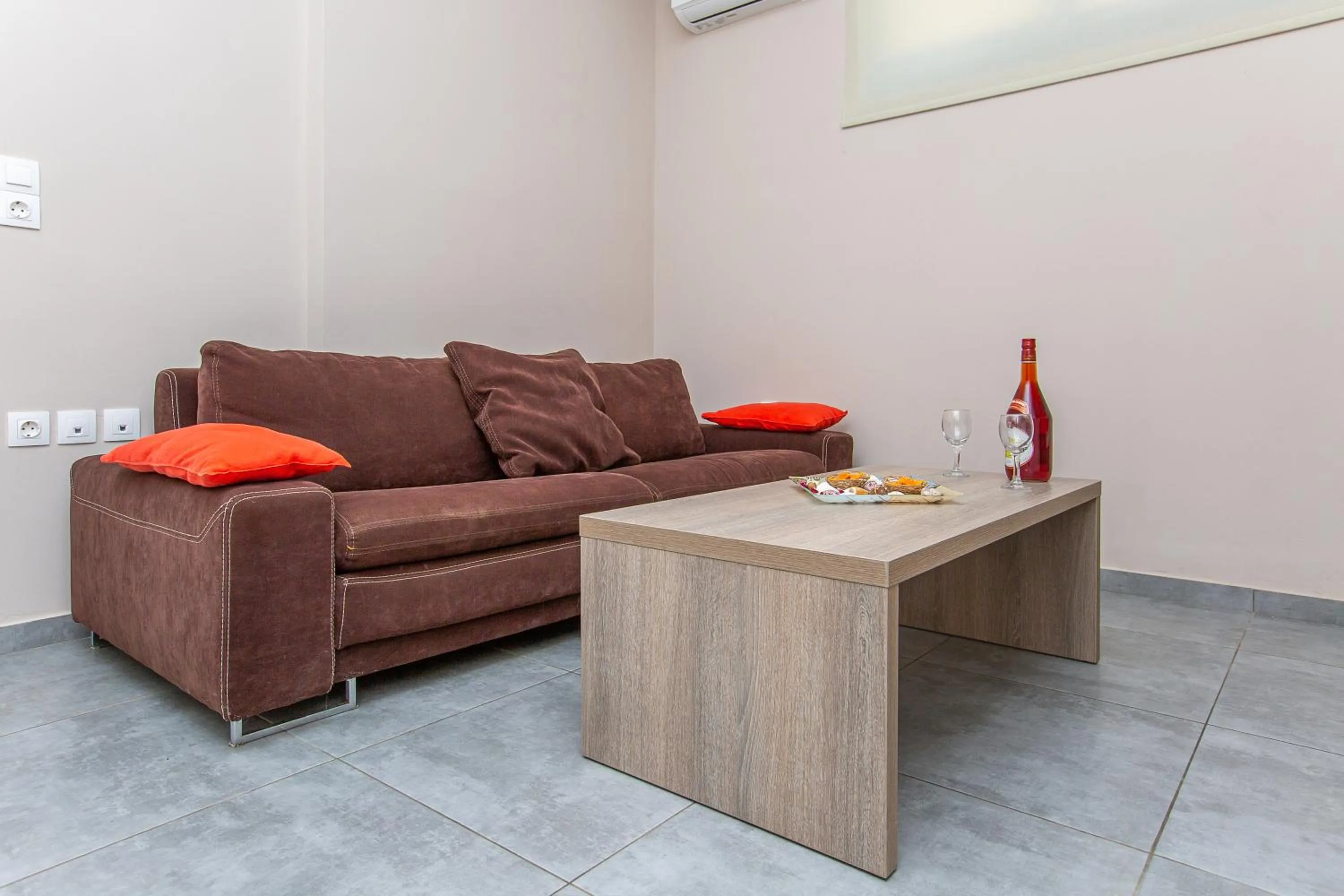 Living room in Hermes Hotel