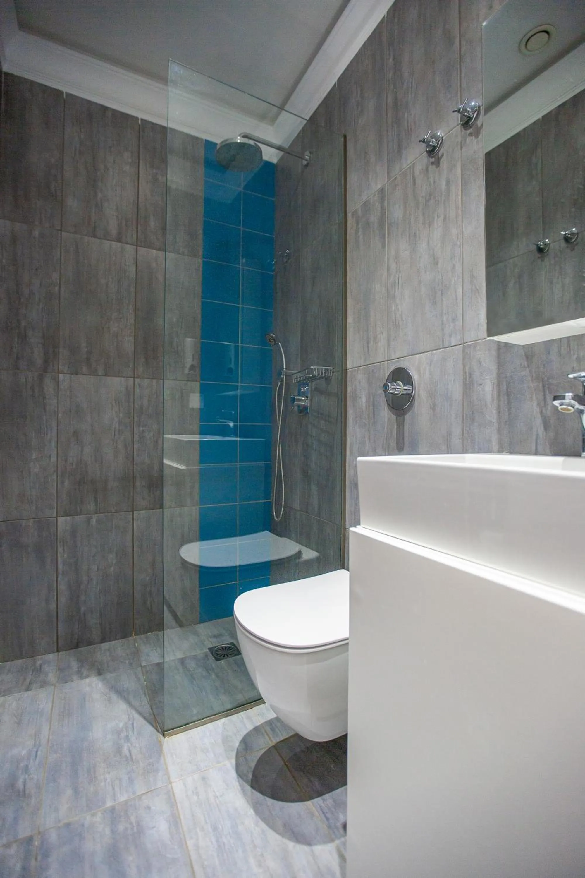 Bathroom in Hermes Hotel