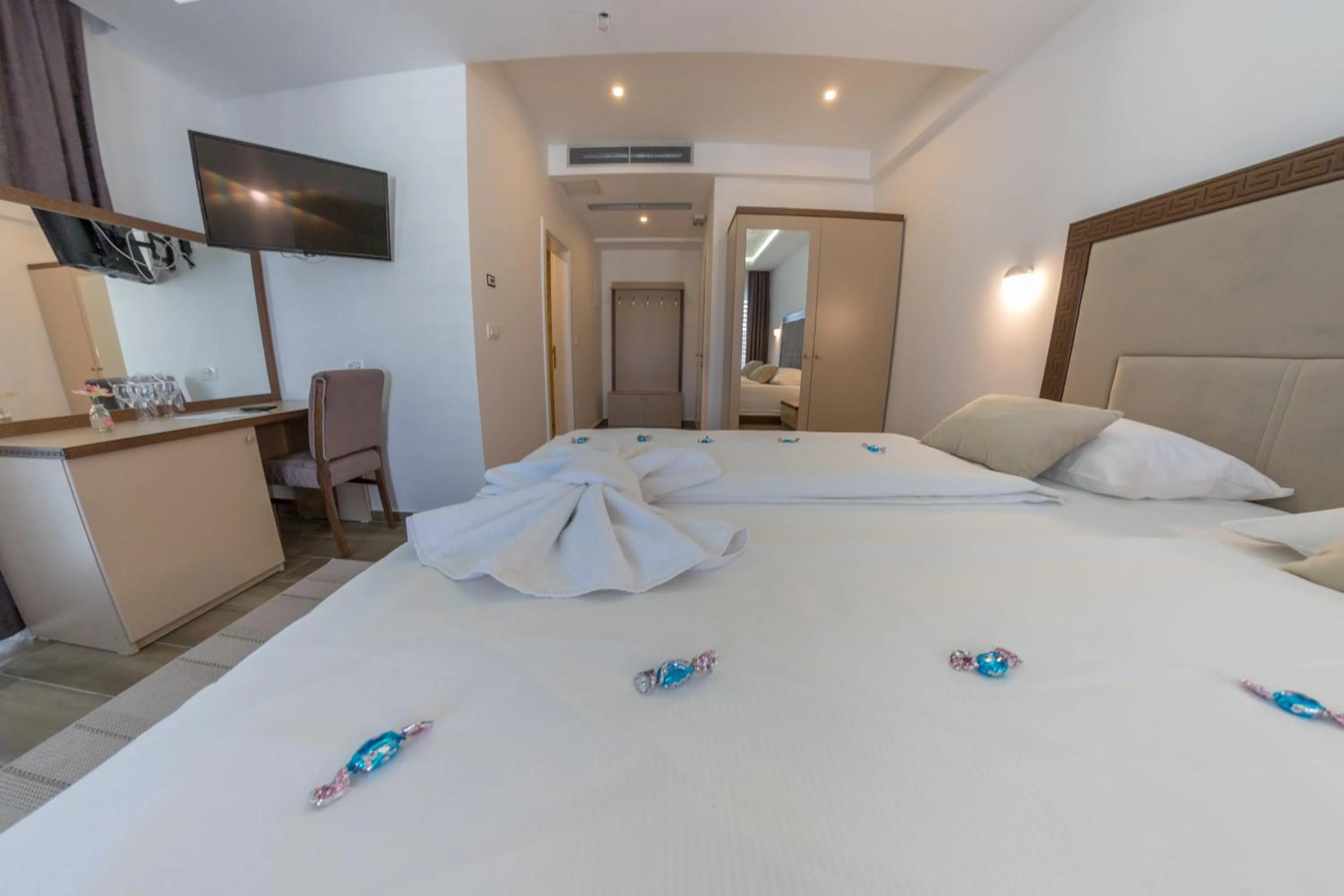 Photo of the whole room, Bed in Hotel Rekic