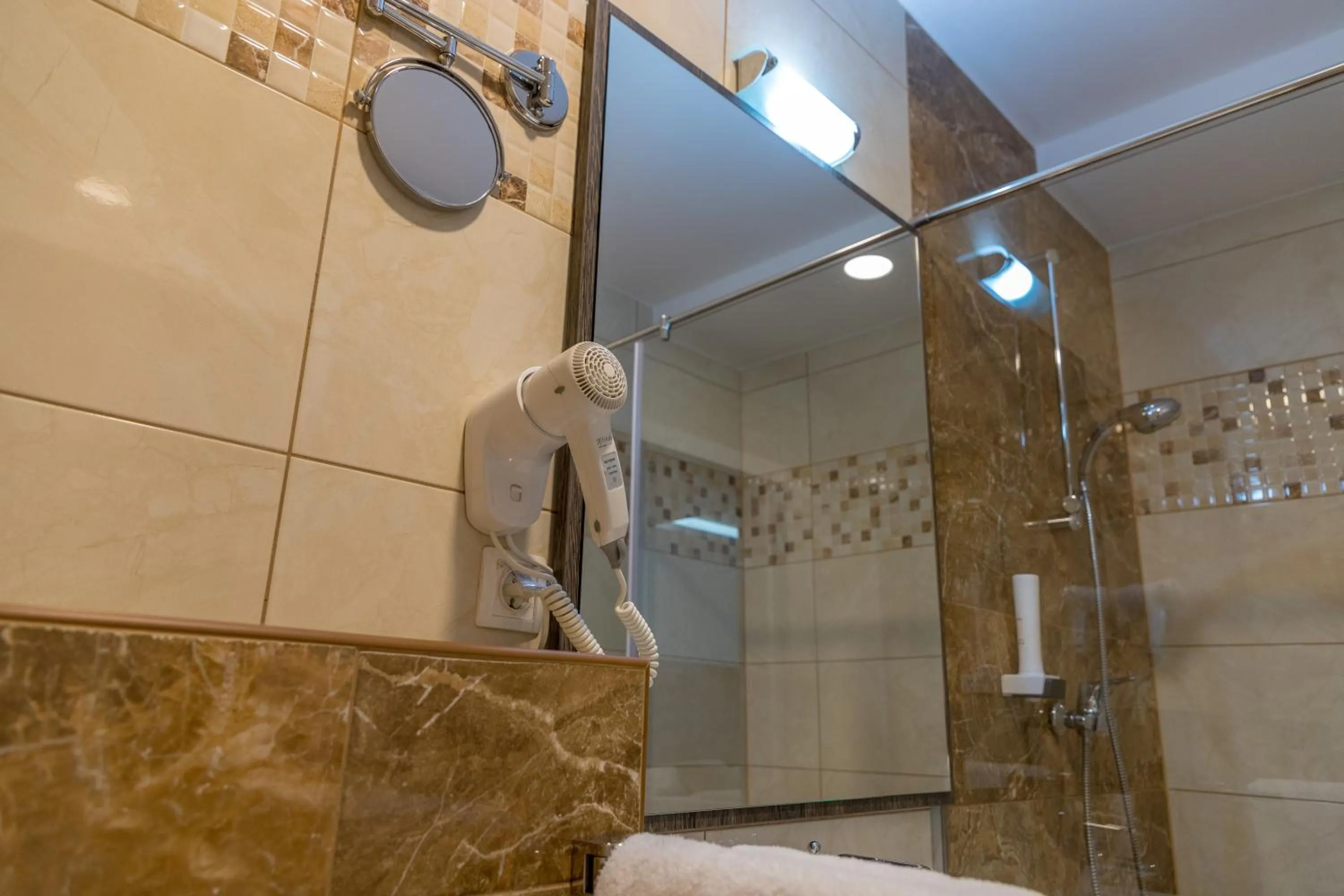 Bathroom in Hotel Rekic