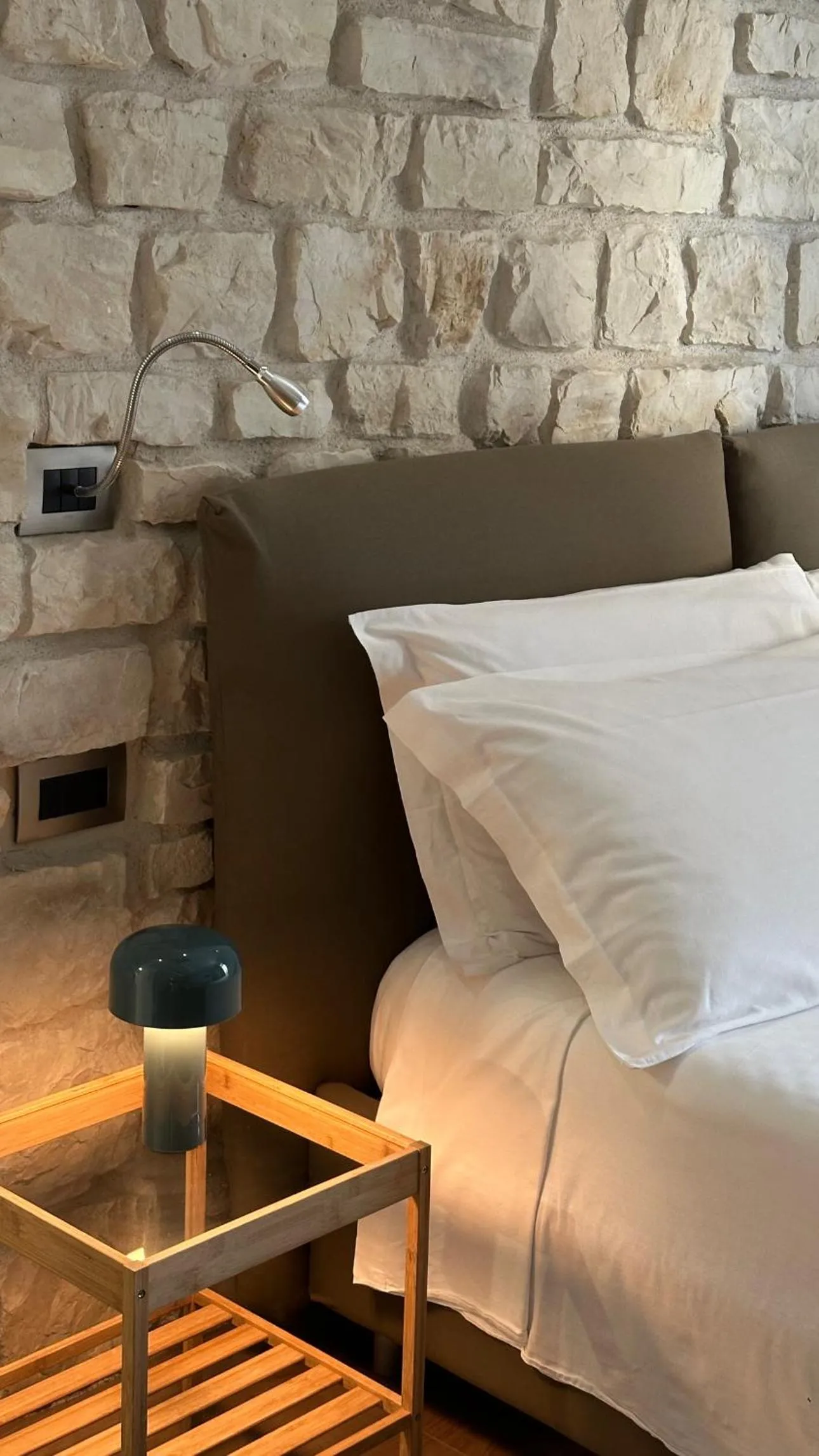 Deluxe Double Room in Olivia Rooms Teocrito