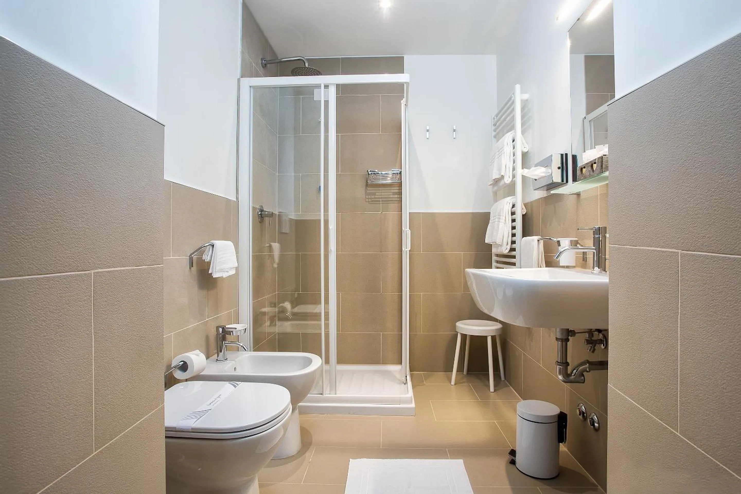 Shower in Hotel Ca' Nobile Corner