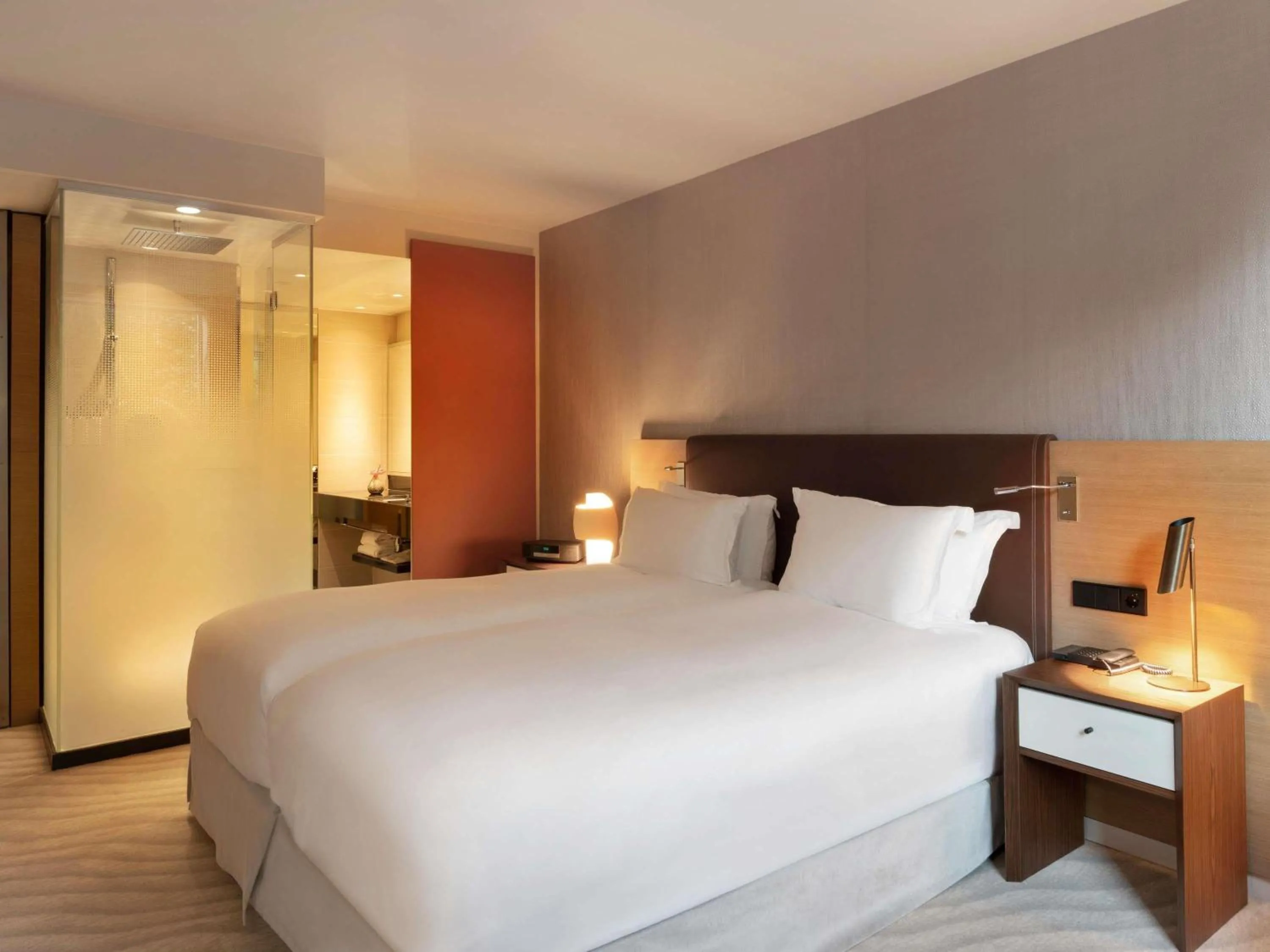 Bedroom, Bed in Sofitel Luxembourg Le Grand Ducal