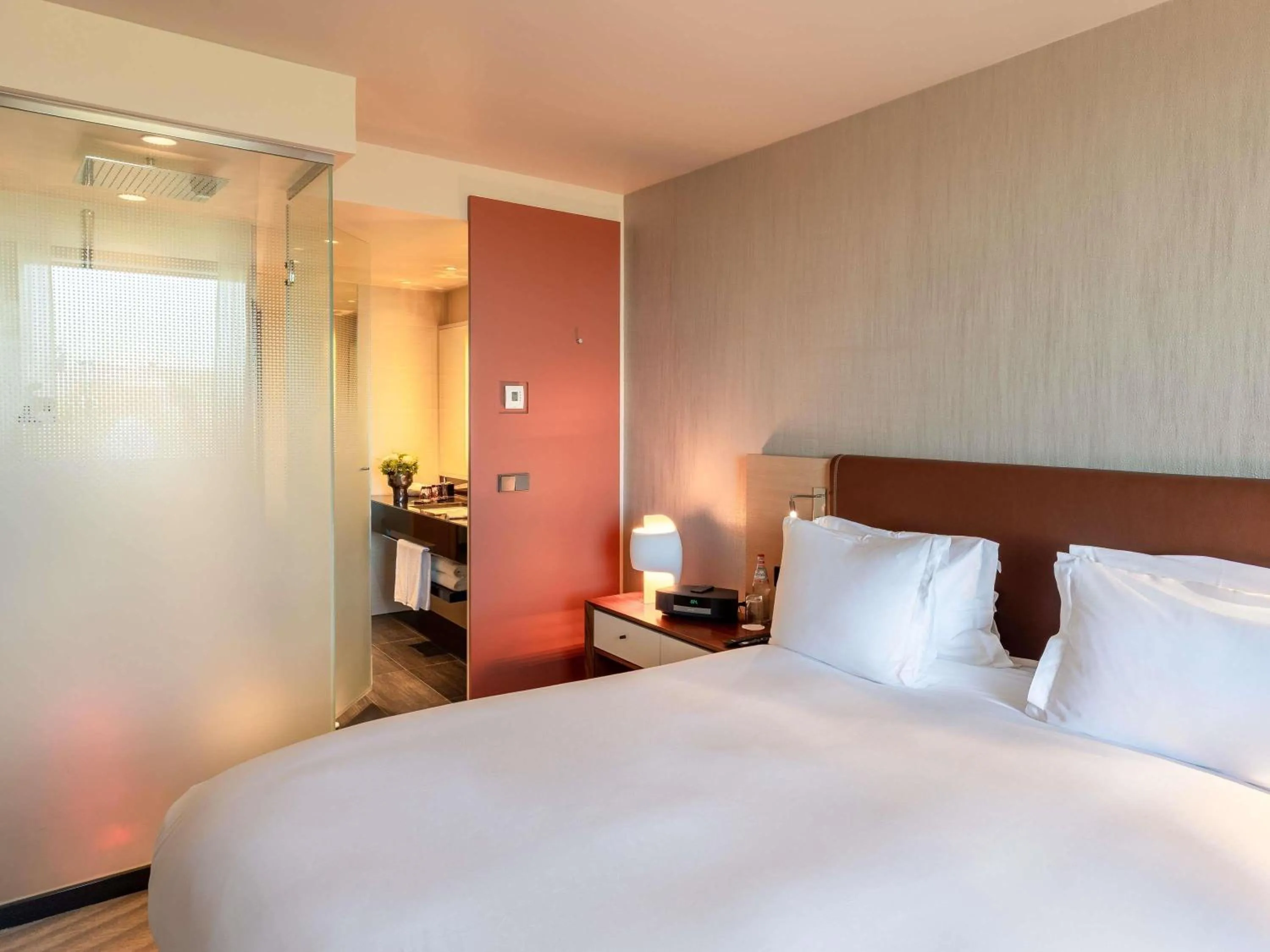 Bedroom, Bed in Sofitel Luxembourg Le Grand Ducal