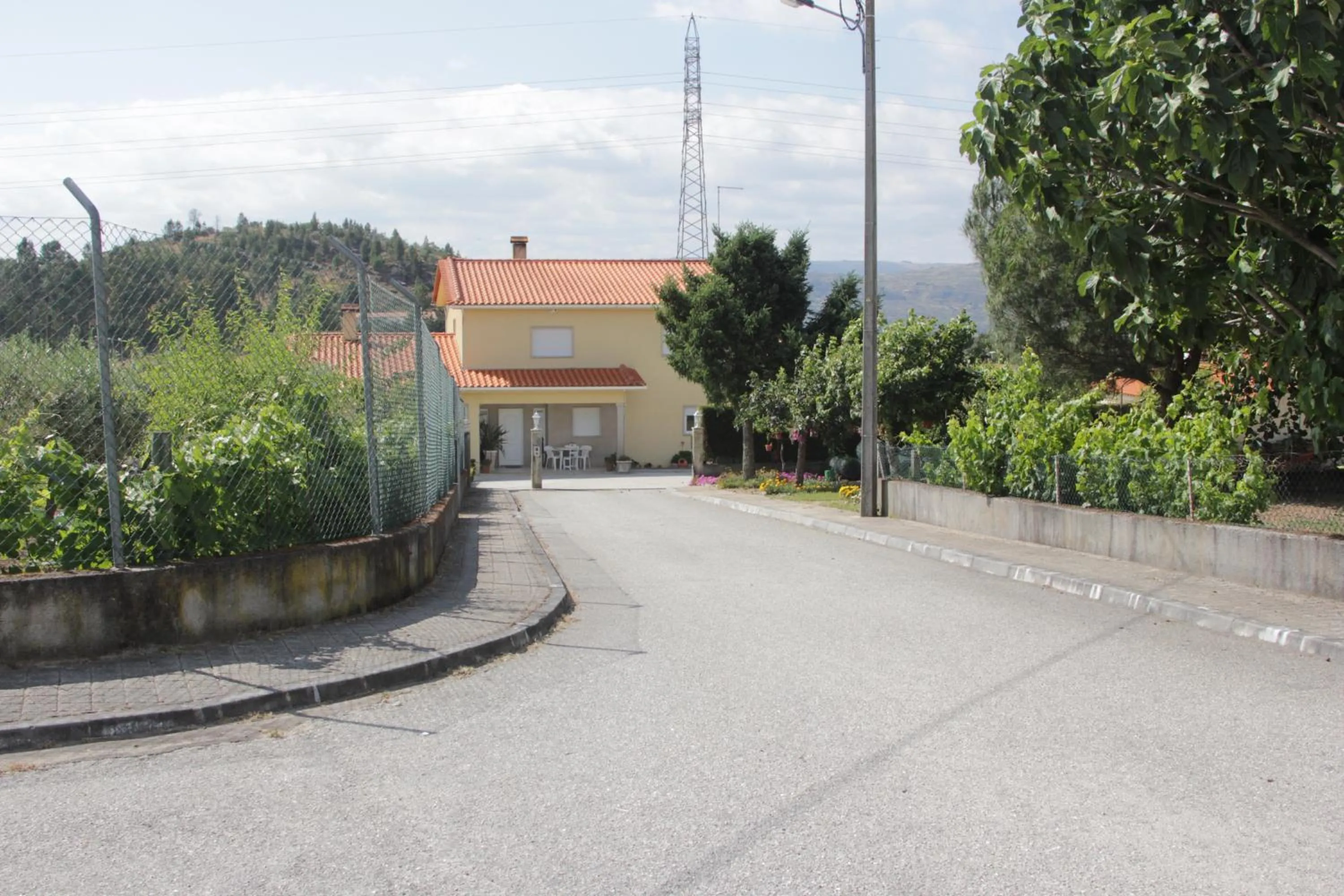 Property building in Quartos em vivenda serra da Estrela