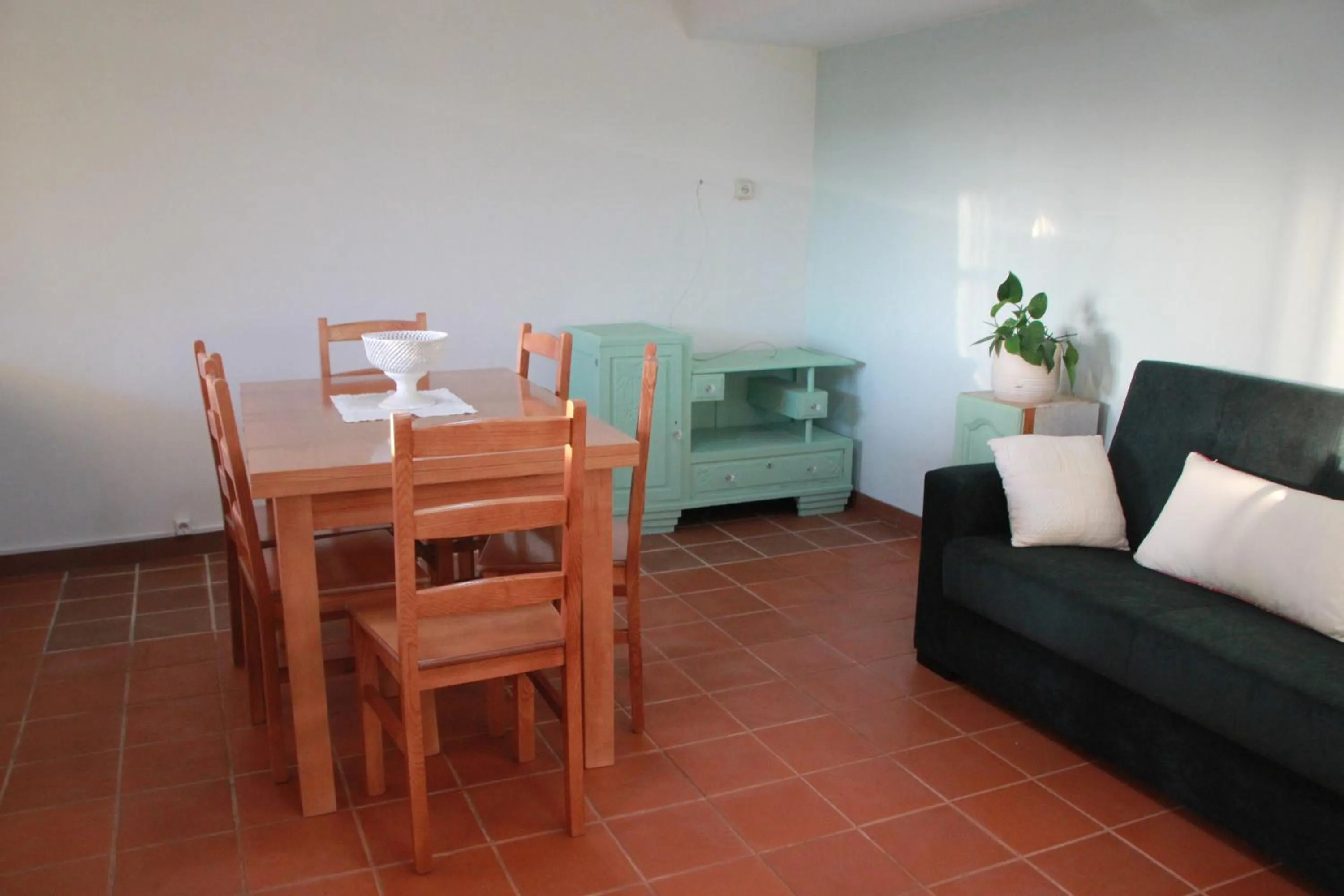 Dining area in Quartos em vivenda serra da Estrela