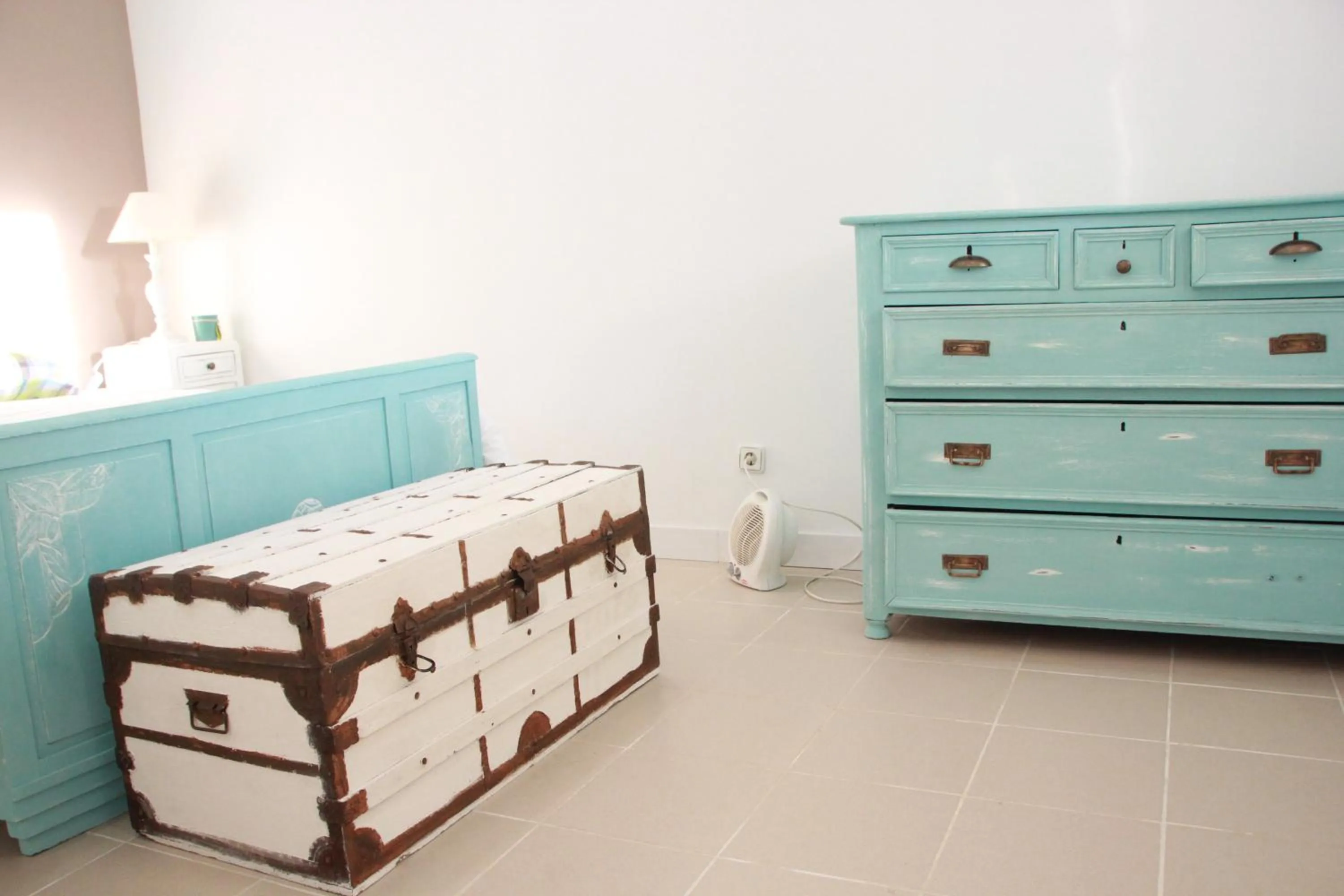Bedroom, Bed in Quartos em vivenda serra da Estrela